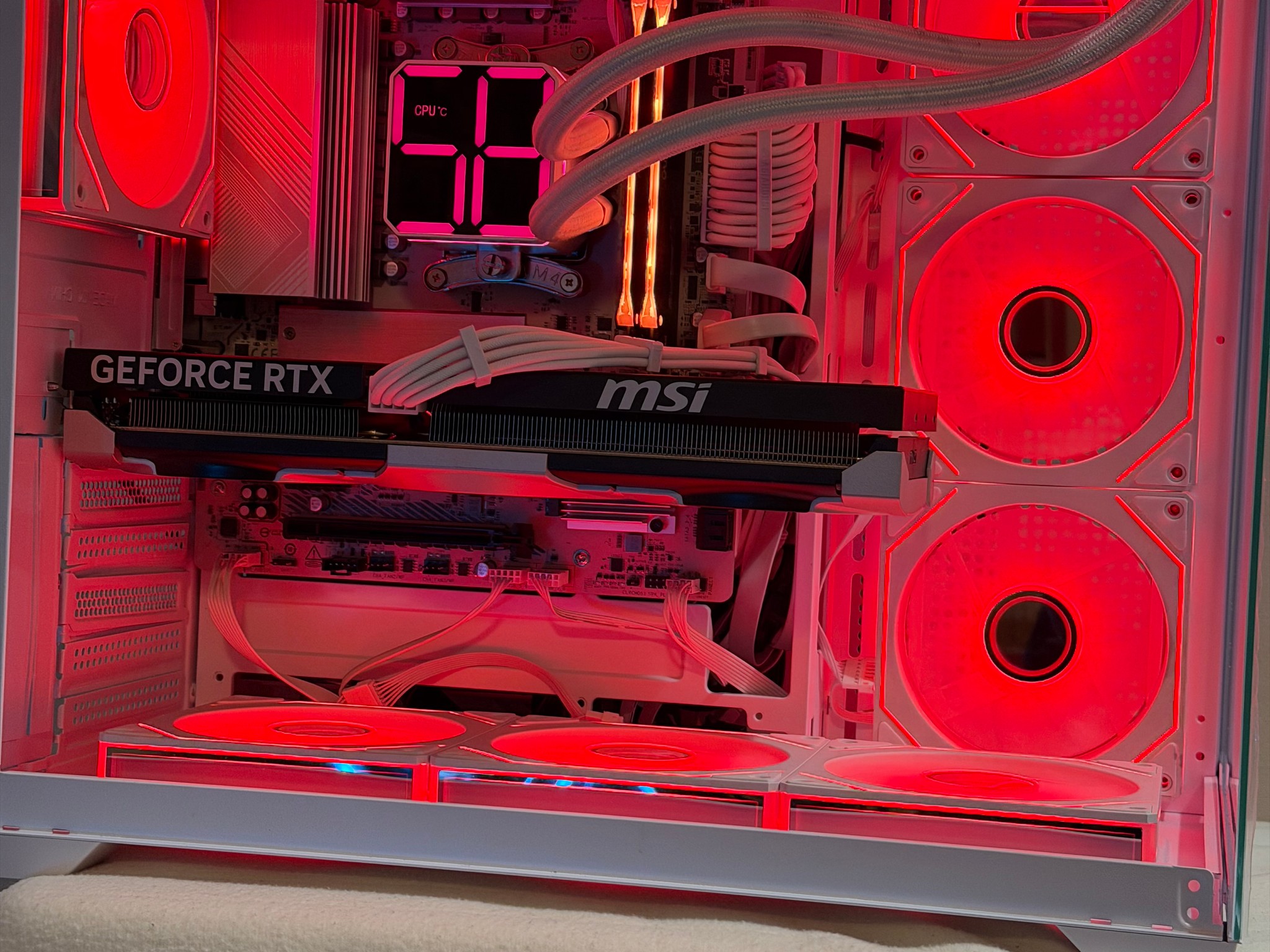 Ryzen 5 9600X, 32GB DDR5 Ram, MSI RTX 5060 TI 8GB Gaming System