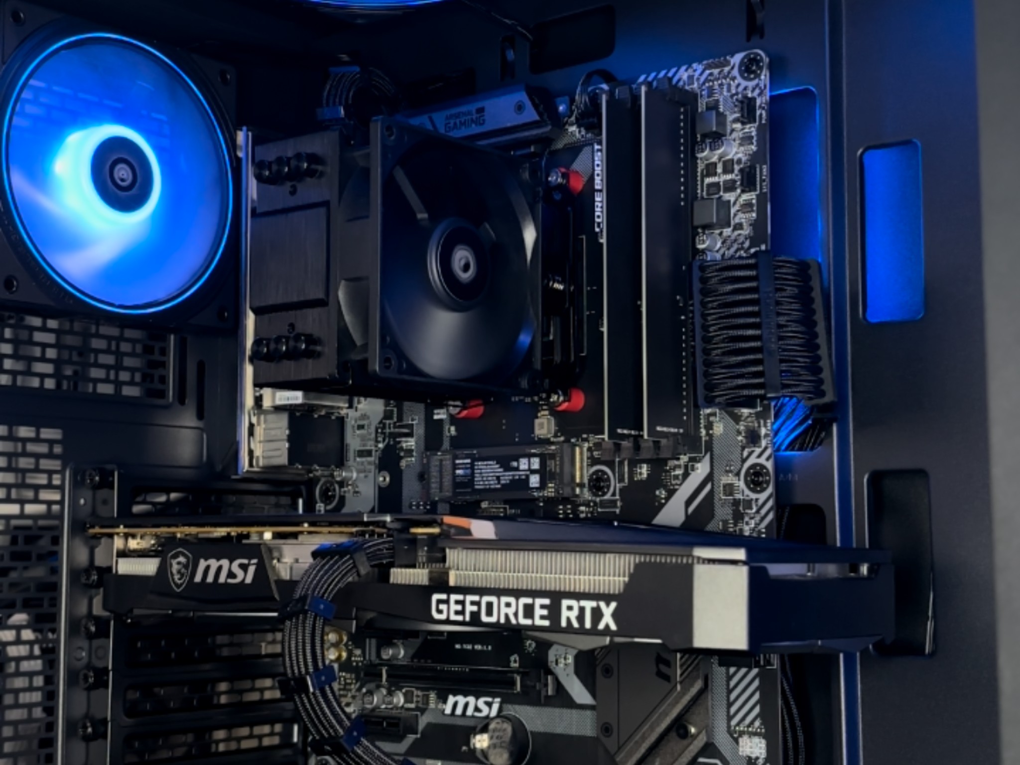 GAMING PC \ 3060ti \ Ryzen 5 \ 1TB STORAGE \ WiFi