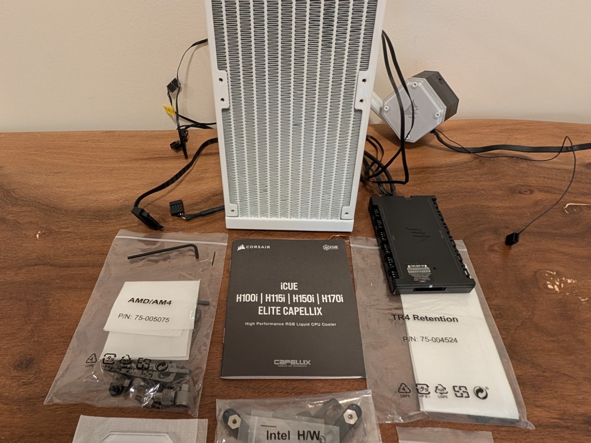 CORSAIR iCUE H100i Elite CAPELLIX 240mm AIO Liquid CPU Cooler - Excellent Condition