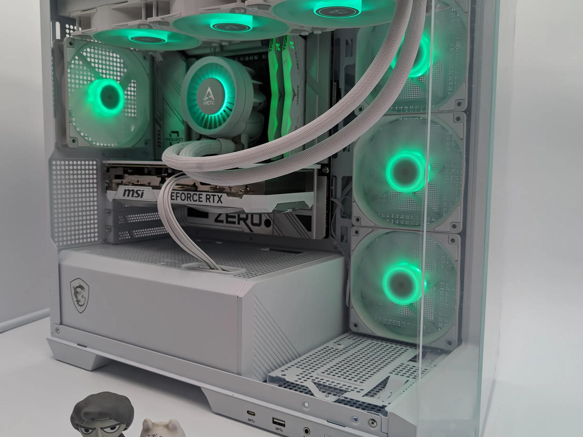 🟩 EMERALD ZERO 🟩 MSI Project Zero - AMD Ryzen 7600x - NVIDIA 4070 Ti Super - 32GB DDR5 - 1TB - 4k