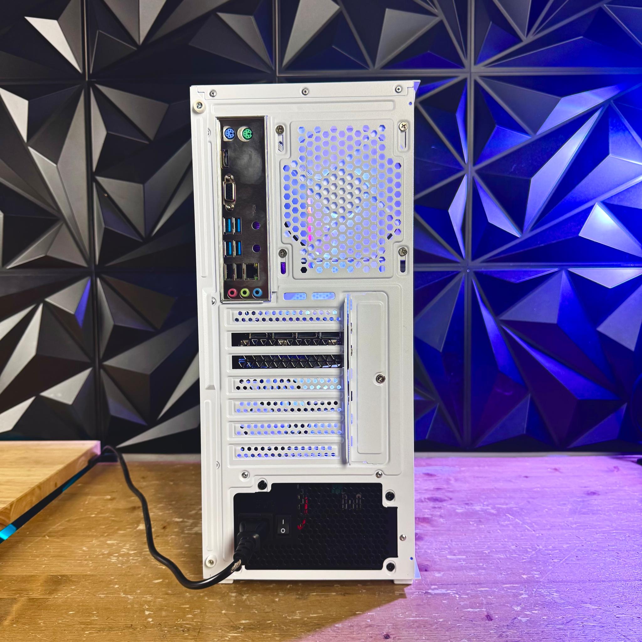 Custom Gaming PC - Intel Core i7 8700- 32GB DDR4 - Nvidia RTX 4060 - 500GB SSD + 1TB W11