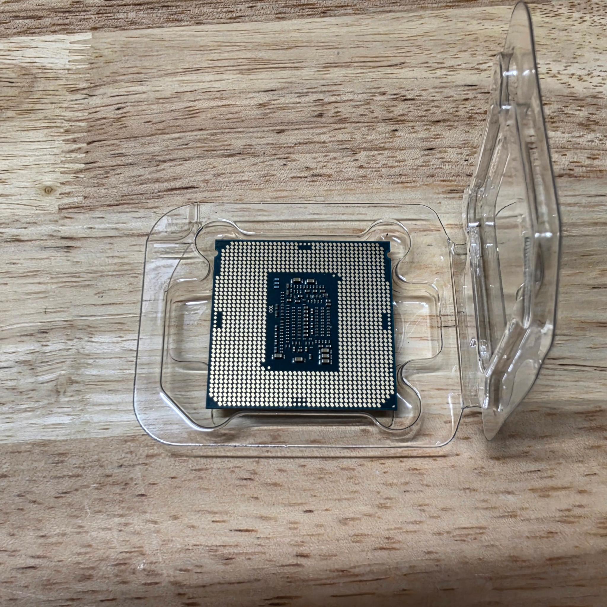 Intel i7-7700K + MSI Z270 Gaming M7 + 16GB DDR4 Combo