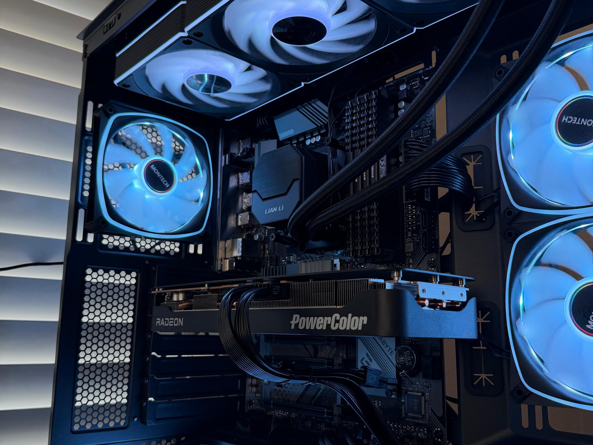 ❄️ GLACIER | RX 9070 GRE 12GB • Ryzen 7 5800X • 32GB • WiFi 6 • 360mm AIO