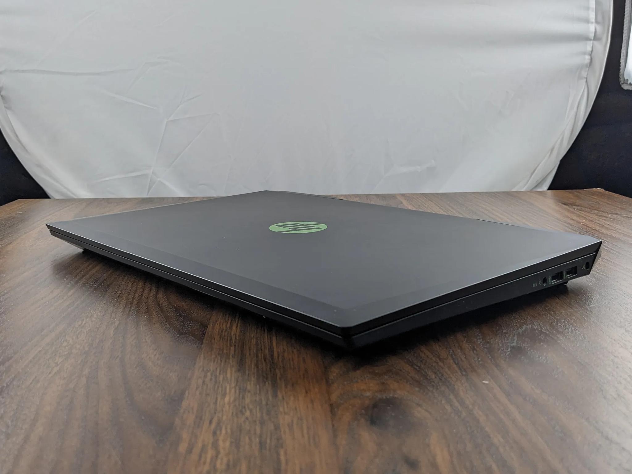 HP Pavilion Gaming GTX 1650, i5-9300H, 12GB DDR4, 256GB NVMe, 1TB HDD