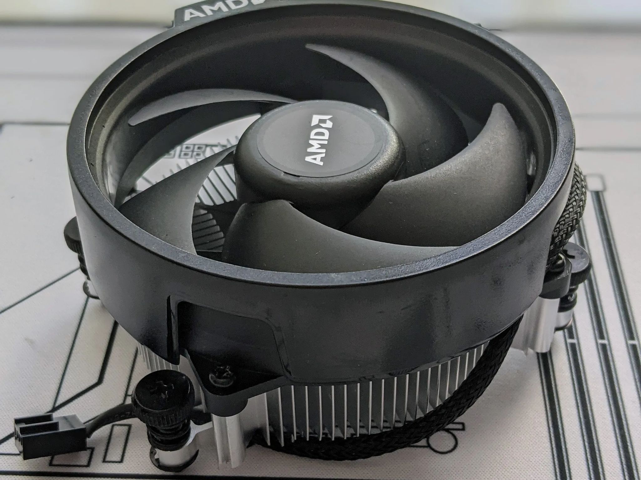 AMD Wraith Stealth Socket AM4 4-Pin Stock Cooler