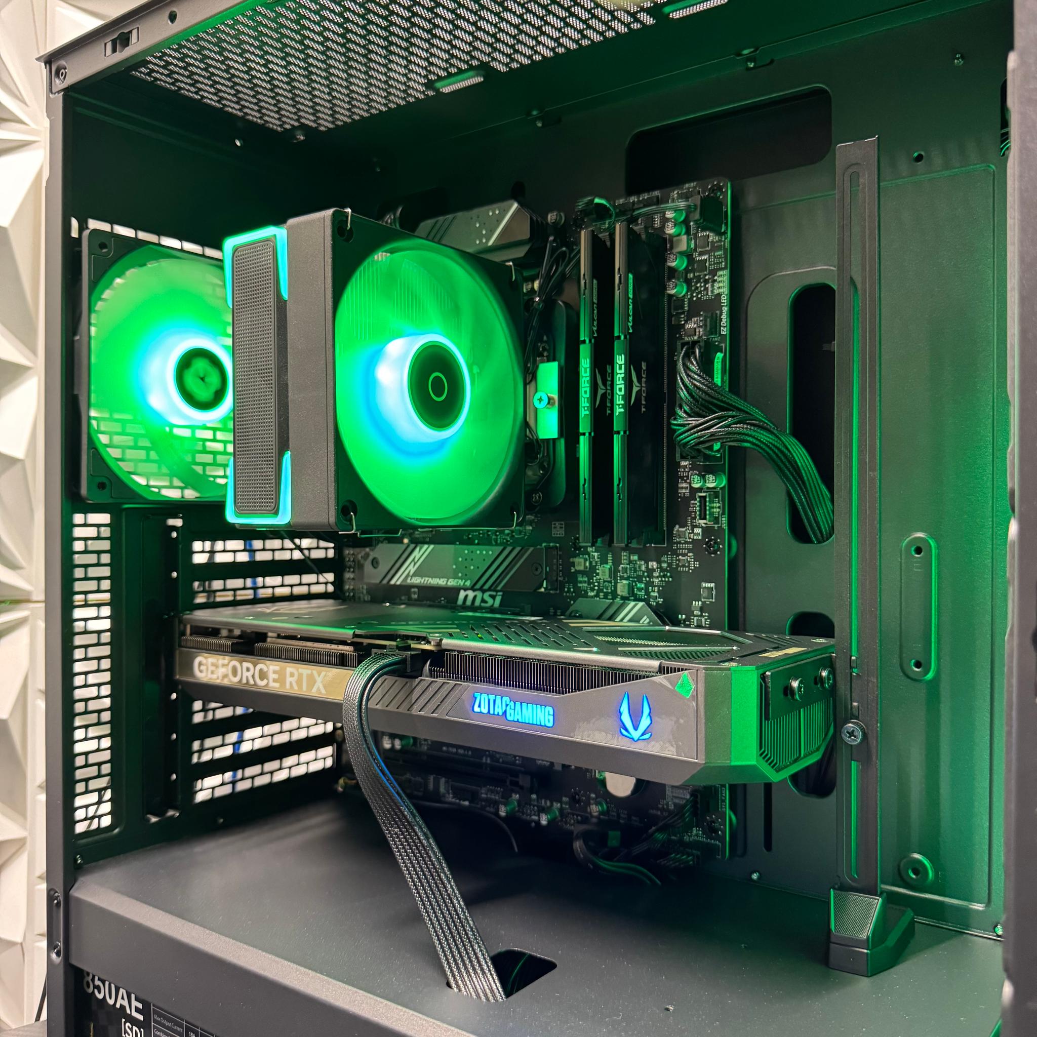 RTX 5070 / Ryzen 7 7700x / 32GB DDR5 / 1TB SSD / Gaming / Streaming / Creator / New With warranty