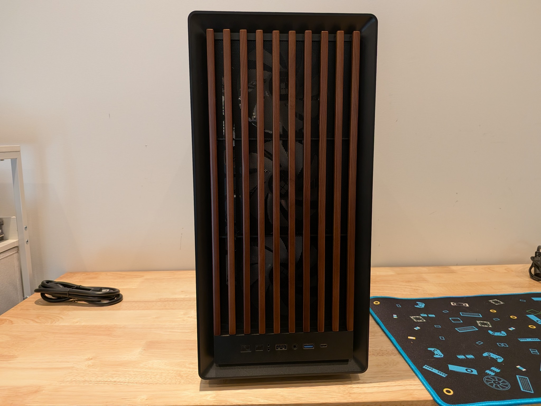 1440p Forest X3D - RTX 5070, Ryzen 7 7800X3D, 32 GB DDR5 RAM, 2 TB Gen 4 NVME, RGB, Liquid Cooled