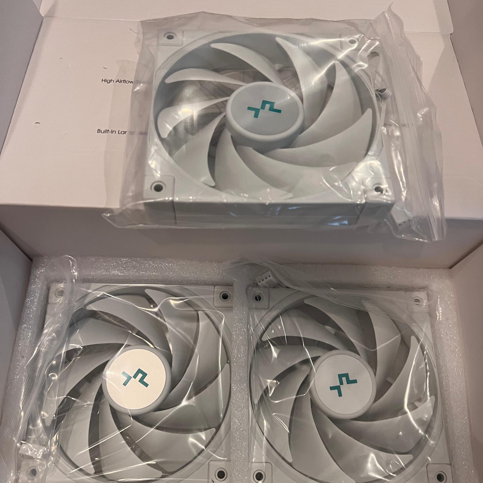 5 Deepcool FK120 white edition