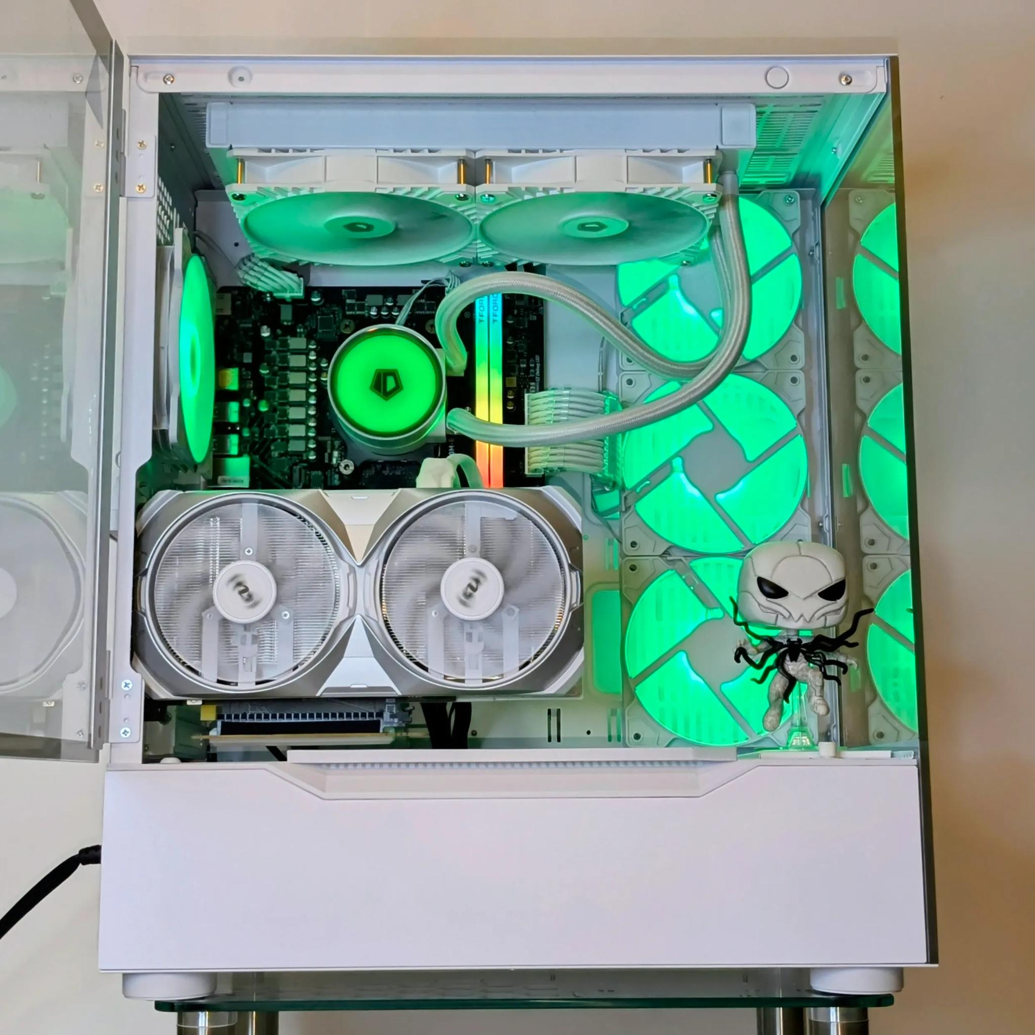 1440p-4K Ray-Tracing👑🕷️⚪️RTX 4070 Super⚪️ Ryzen 7 7700X⚪️32GB DDR5 RAM⚪️1TB NVMe SSD⚪️Windows 11✅
