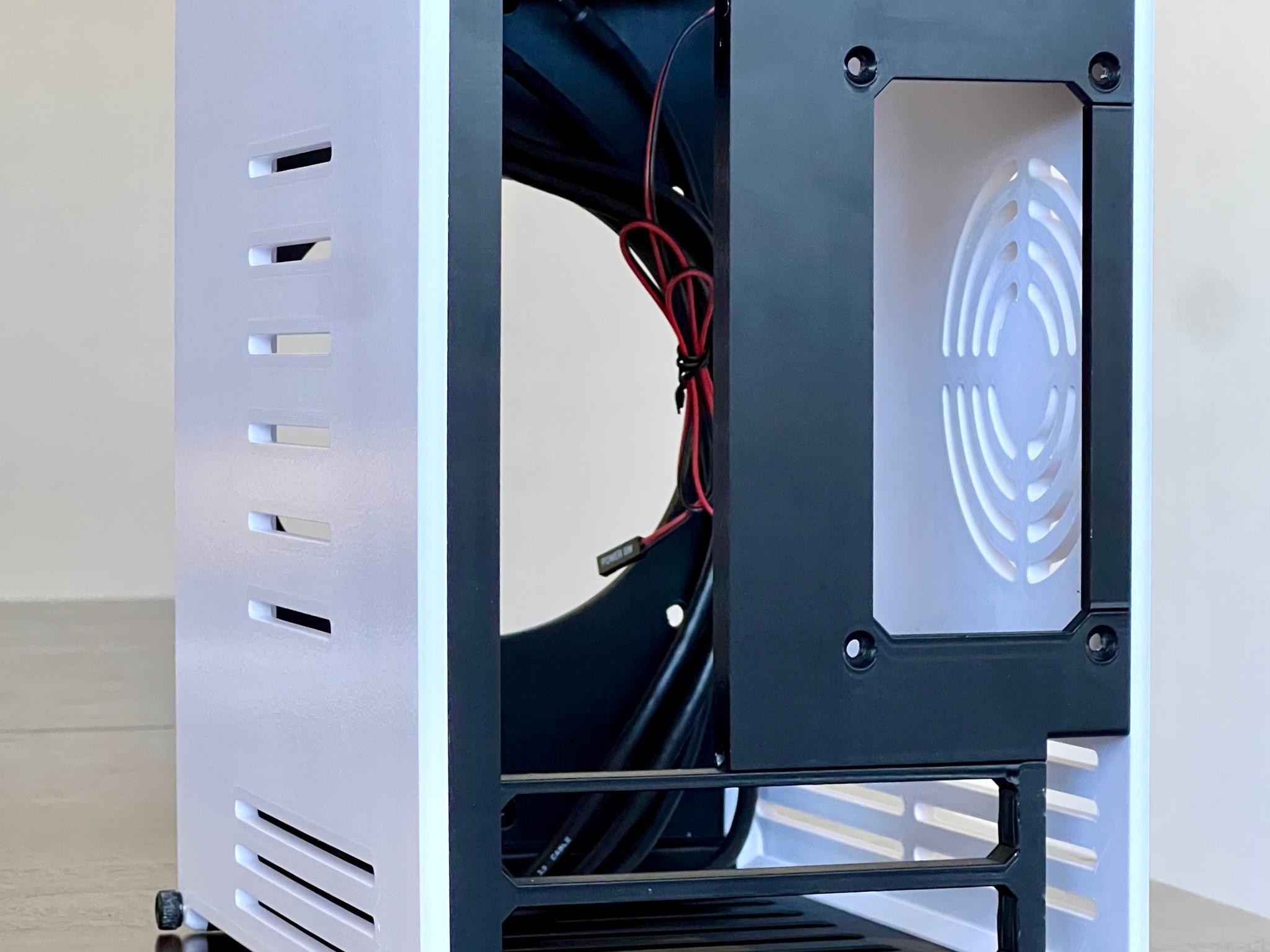 10L SFF PC Case | Portable | 3D Printed | Hand Assembled | Unique Look
