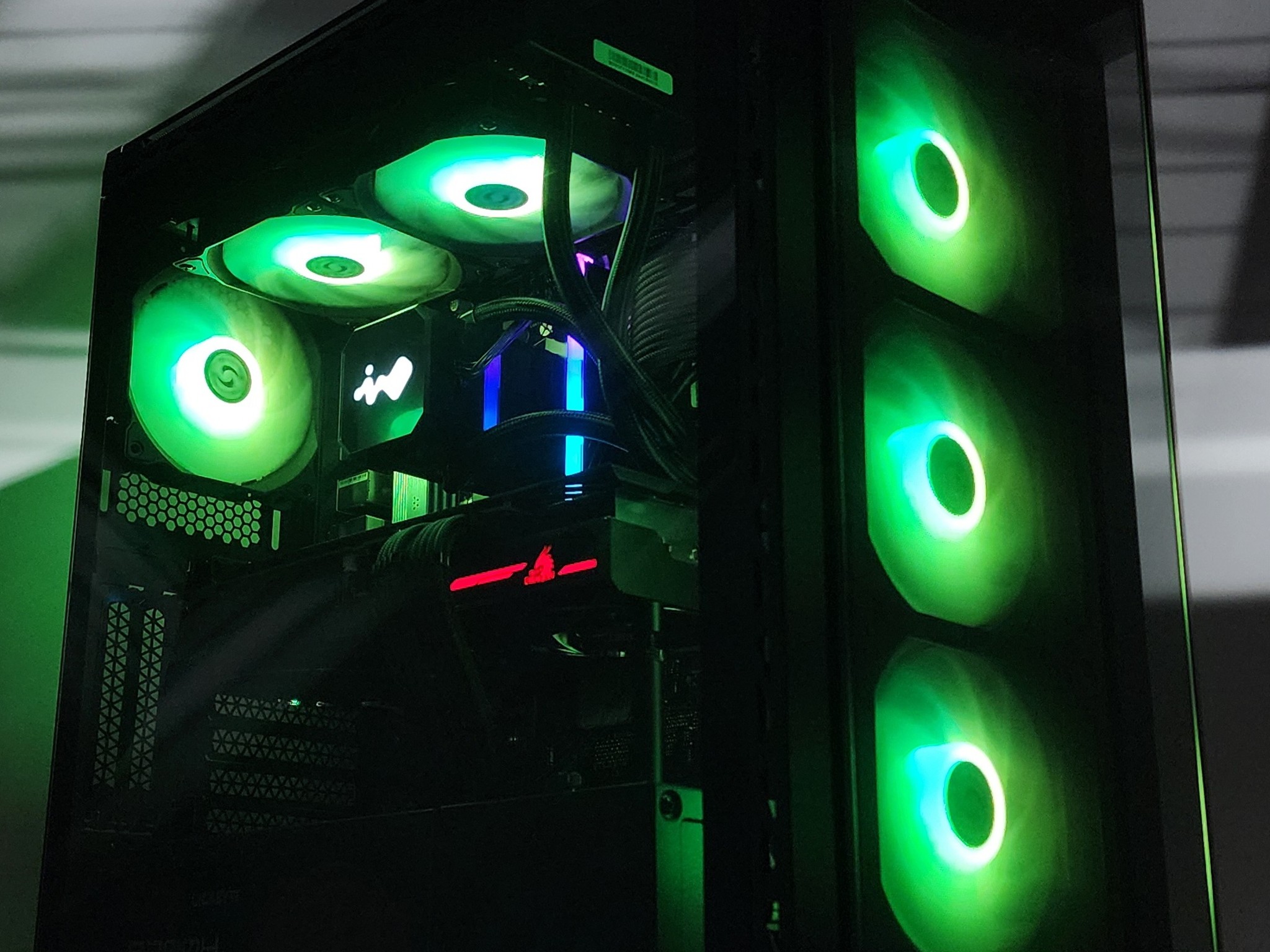 Gaming PC Ryzen 5 7600X 16GB RAM 1TB SSD RX 6800 XT 16GB Windows 11 Computer