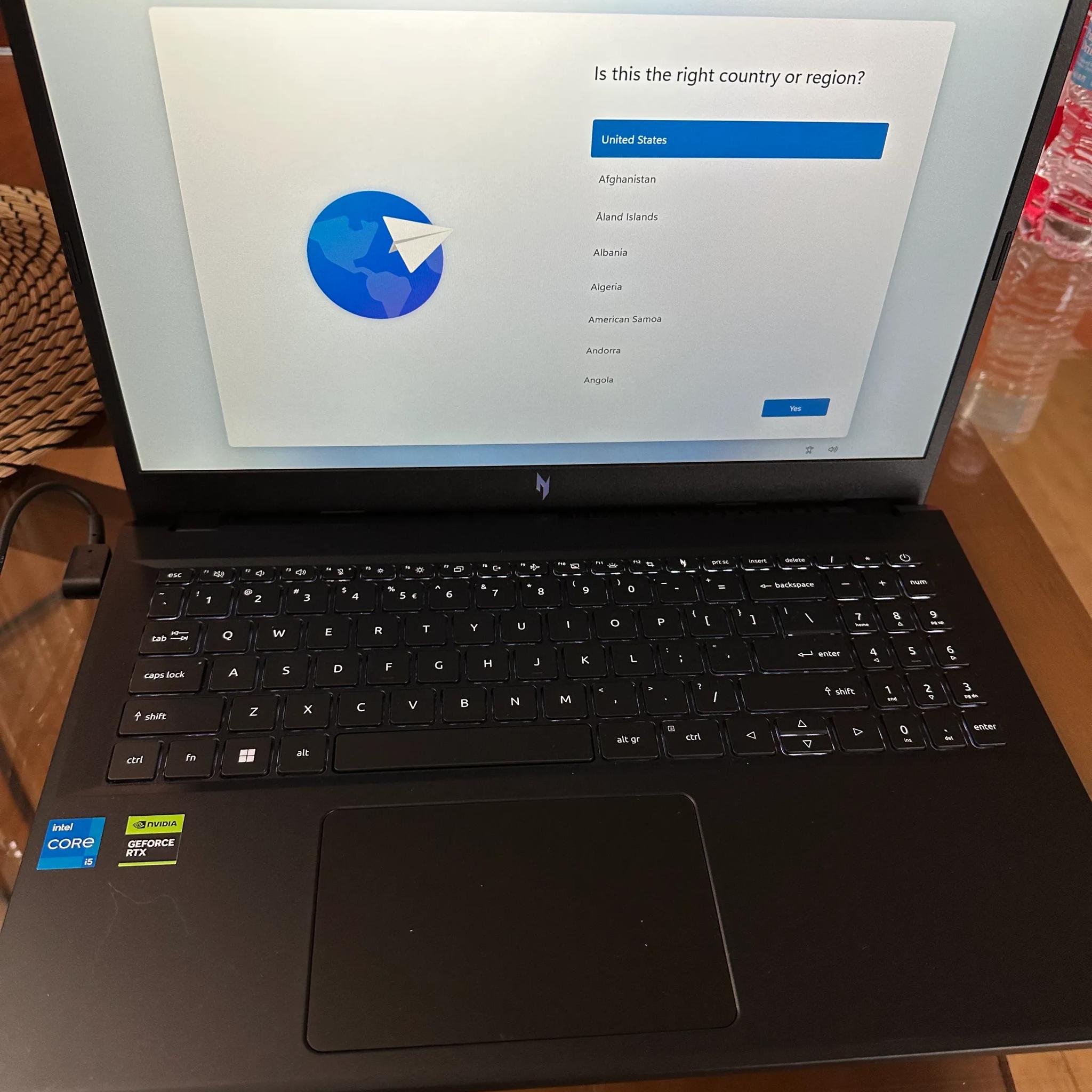 LIKE NEW Acer Nitro V 15.6" i5 13th RTX 3050