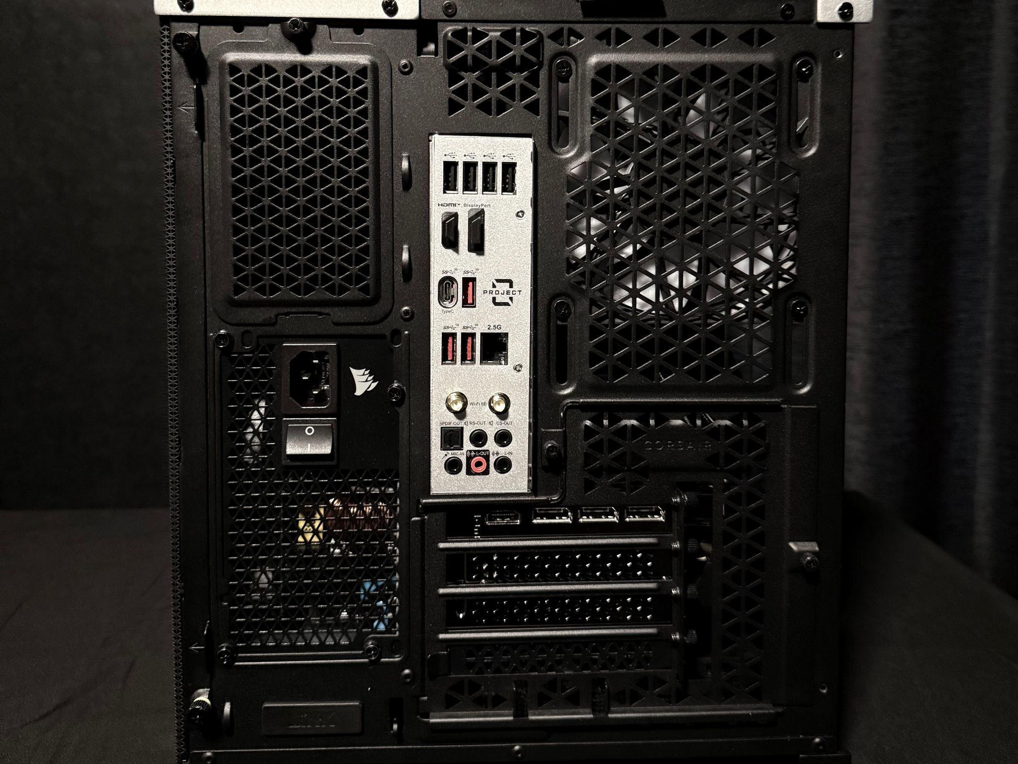 ⚫️💎Corsair vengeance 4K RTX 5080 ⚫️💎 i9-14900KF⚫️💎 W11 pro ⚫️💎 32gb Ram ⚫️💎2Tb storage