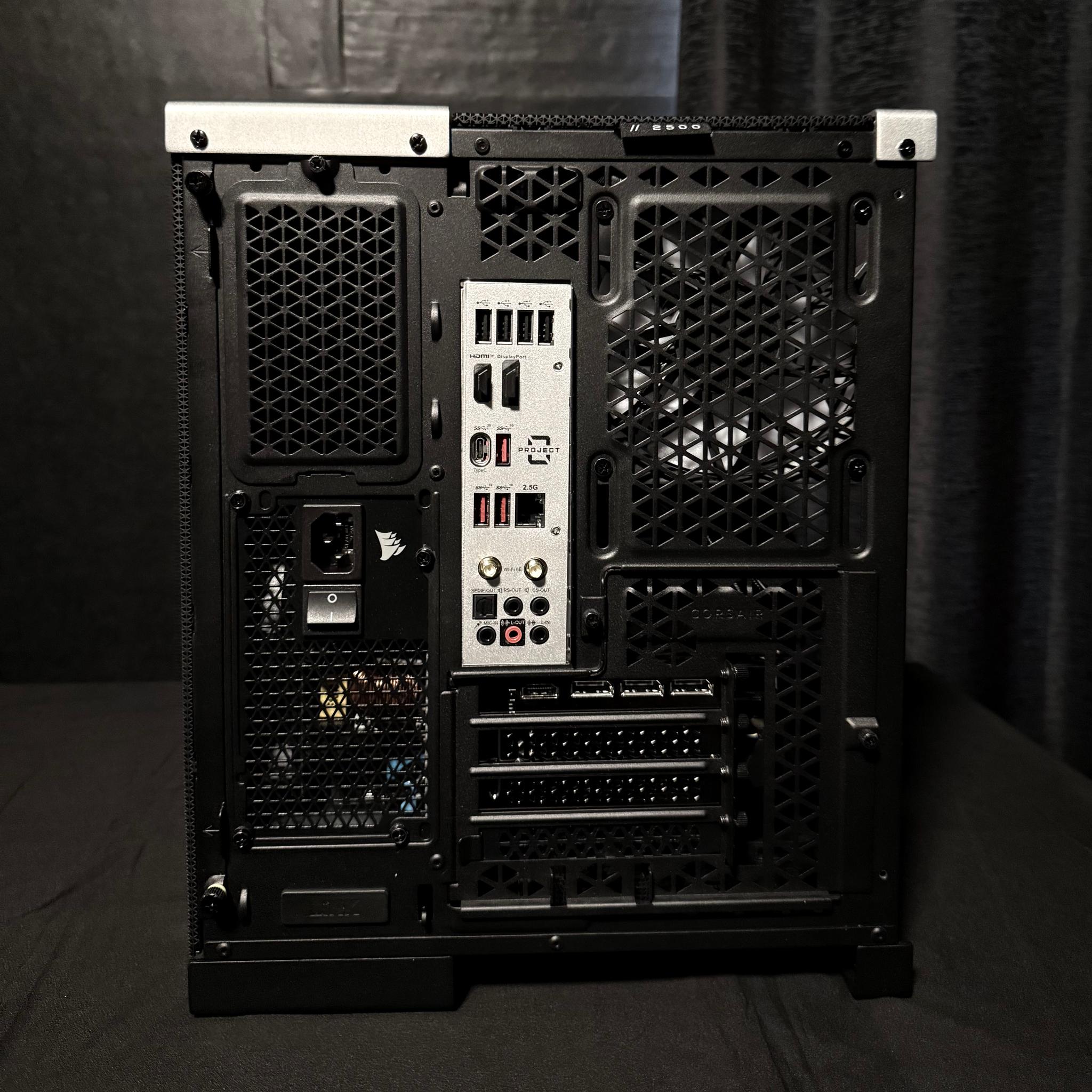 ⚫️💎Corsair vengeance 4K RTX 5080 ⚫️💎 i9-14900KF⚫️💎 W11 pro ⚫️💎 32gb Ram ⚫️💎2Tb storage