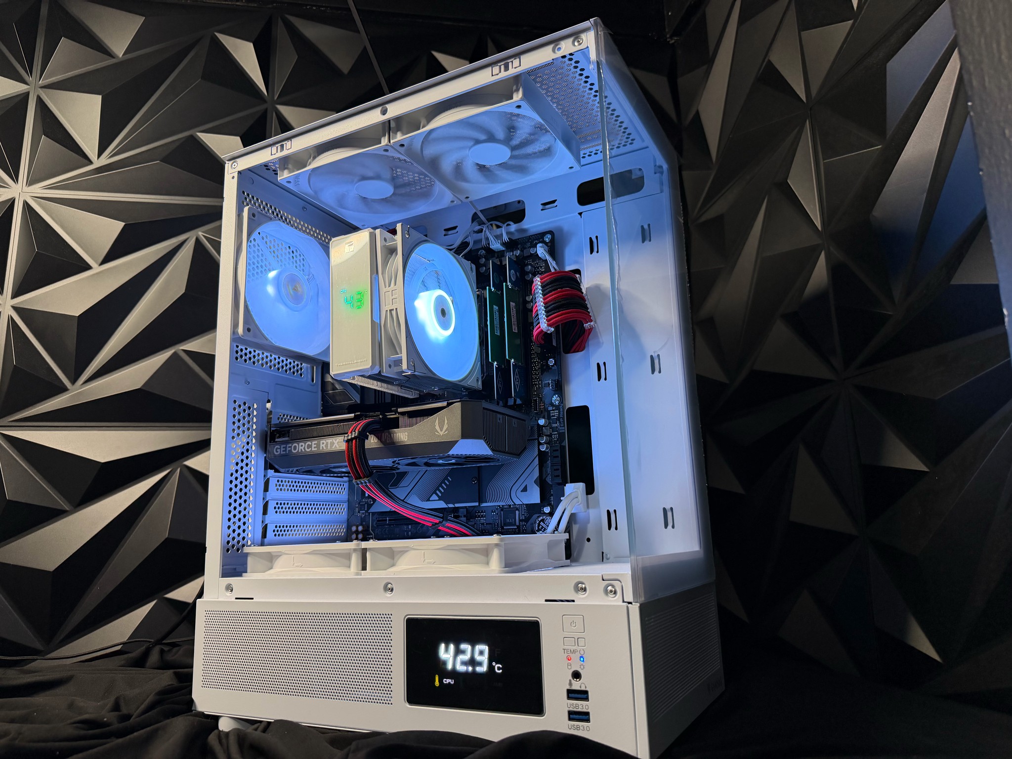 🧊🔴 DIGI DOUBLE ICE 🔴🧊Ryzen 5 7600X| RTX 5060Ti| 16GB DDR5| 1.5 TB NVMe| 650W PSU
