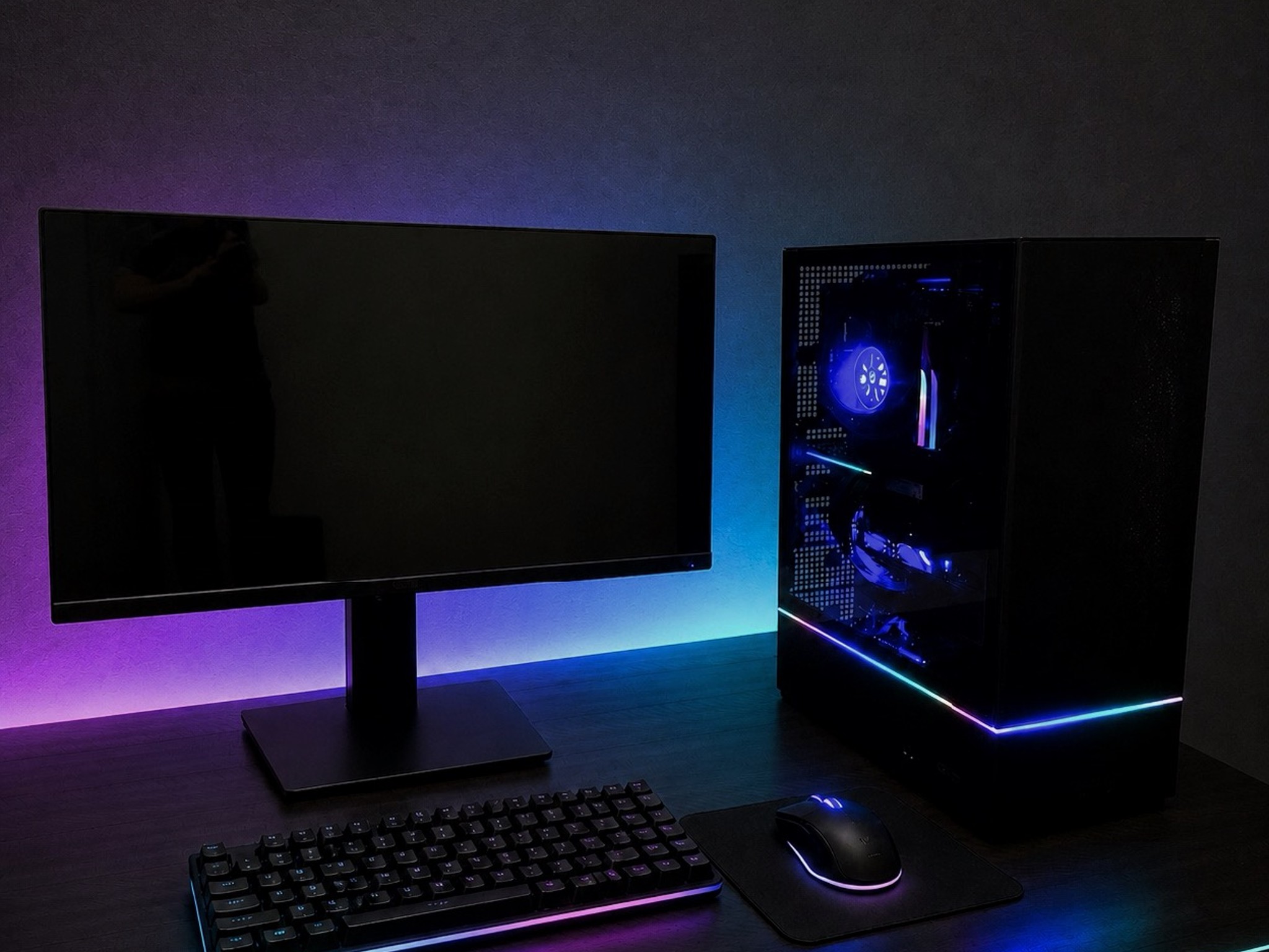 RX 9070 XT 16GB | RYZEN 7600 | 32GB DDR5 6000MHz CL30 | 2TB NVME 4.0