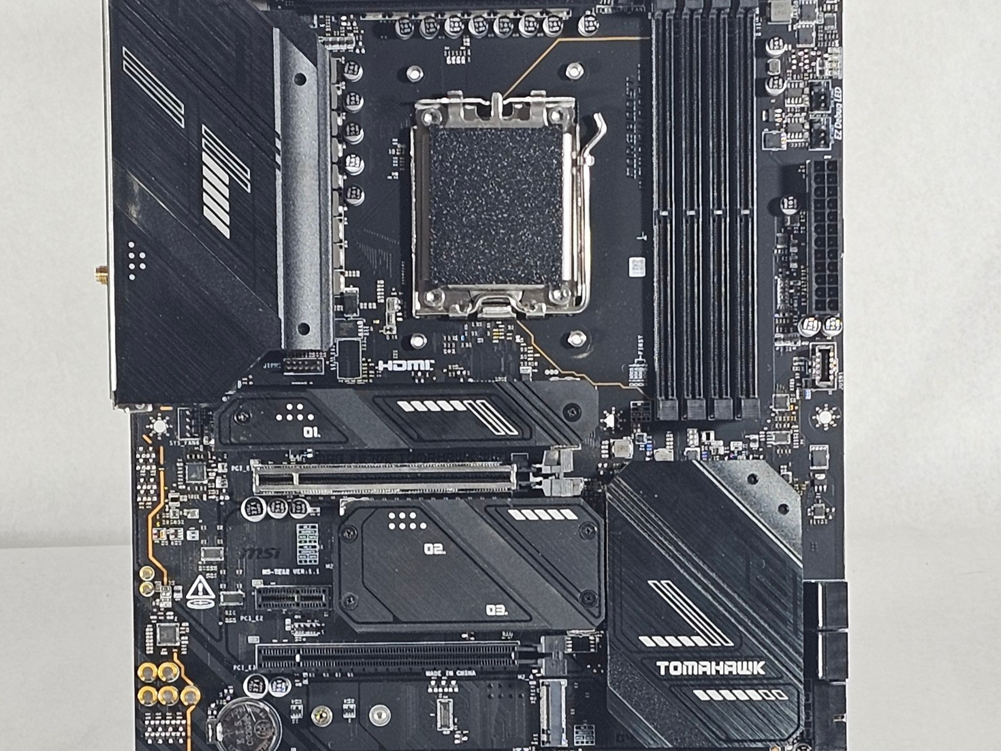 MSI B650 MAG TOMAHAWK WIFI AMD AM5 DDR5 ATX Motherboard