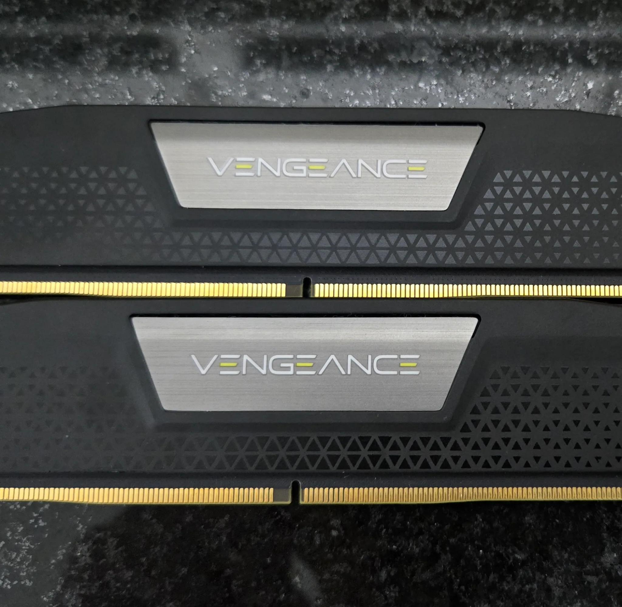 Corsair Vengeance 32GB (2 x 16GB) DDR5 Memory (CMK32GX5M2B5600C36)