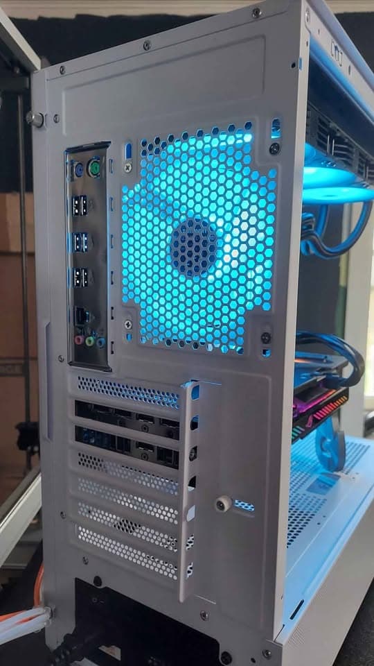 Custom RTX 3050 8GB, Xeon 2680v4, 64GB DDR4, 2TB NVME