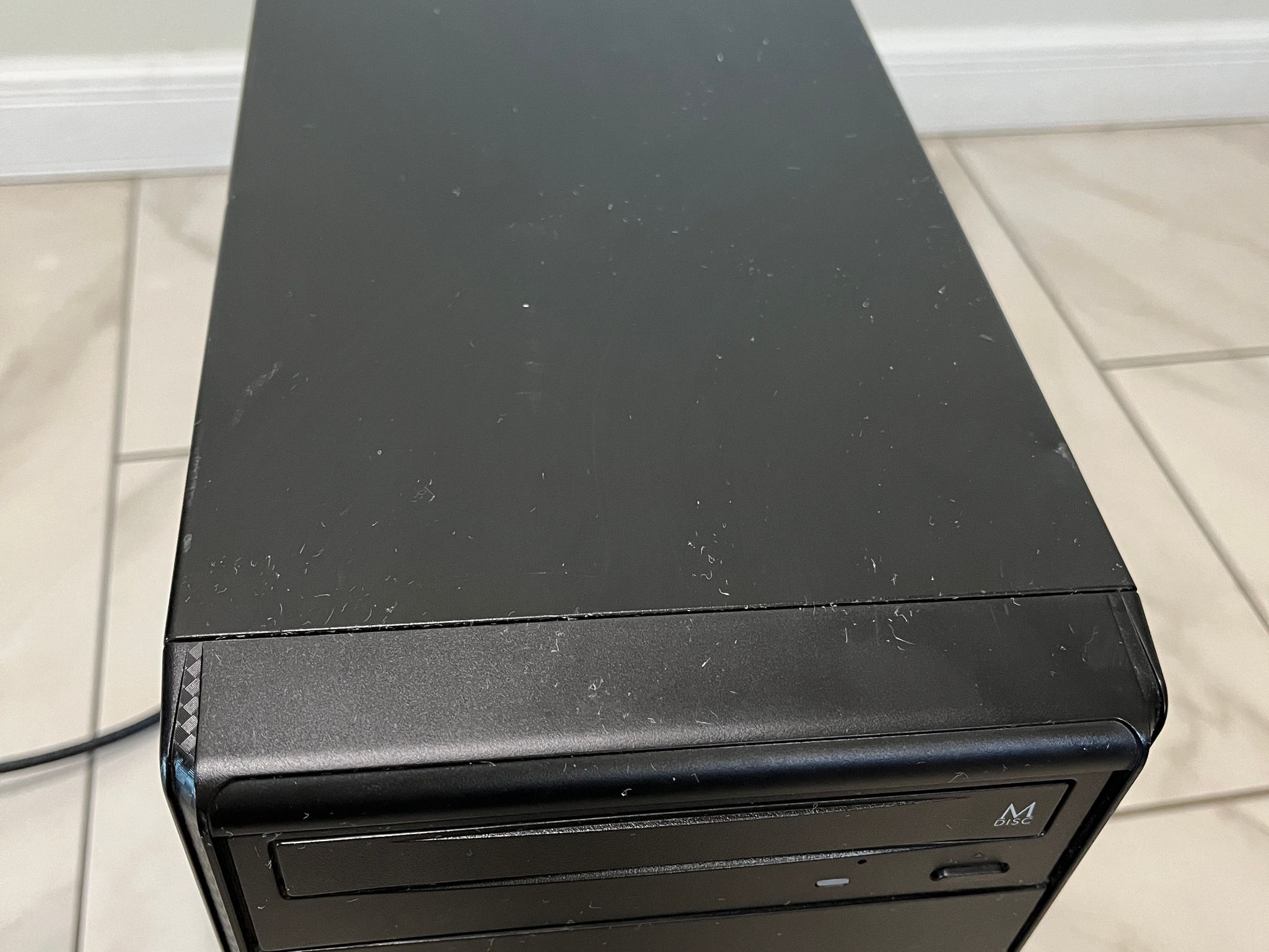 NVIDIA RTX 3050, Intel i7-7700, 16GB RAM, 500GB SSD - Gaming PC w/Wi-Fi, BT
