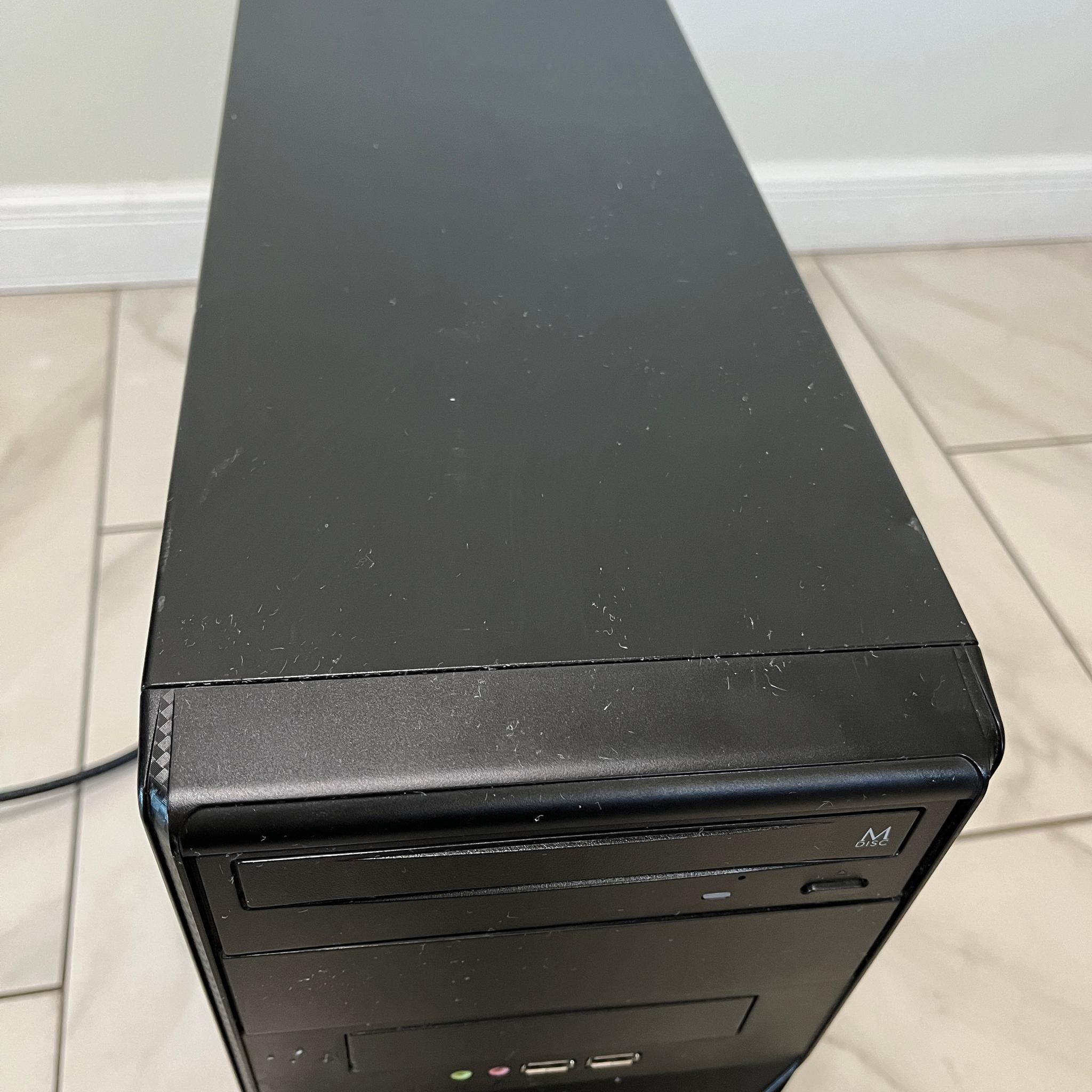 NVIDIA RTX 3050, Intel i7-7700, 16GB RAM, 500GB SSD - Gaming PC w/Wi-Fi, BT