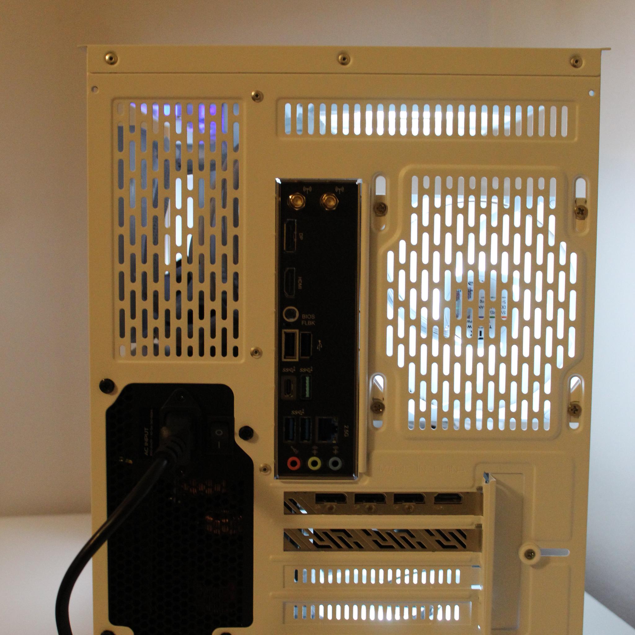 RX 7800XT 16GB+Ryzen 7 8700F | Premium All-White Gaming PC