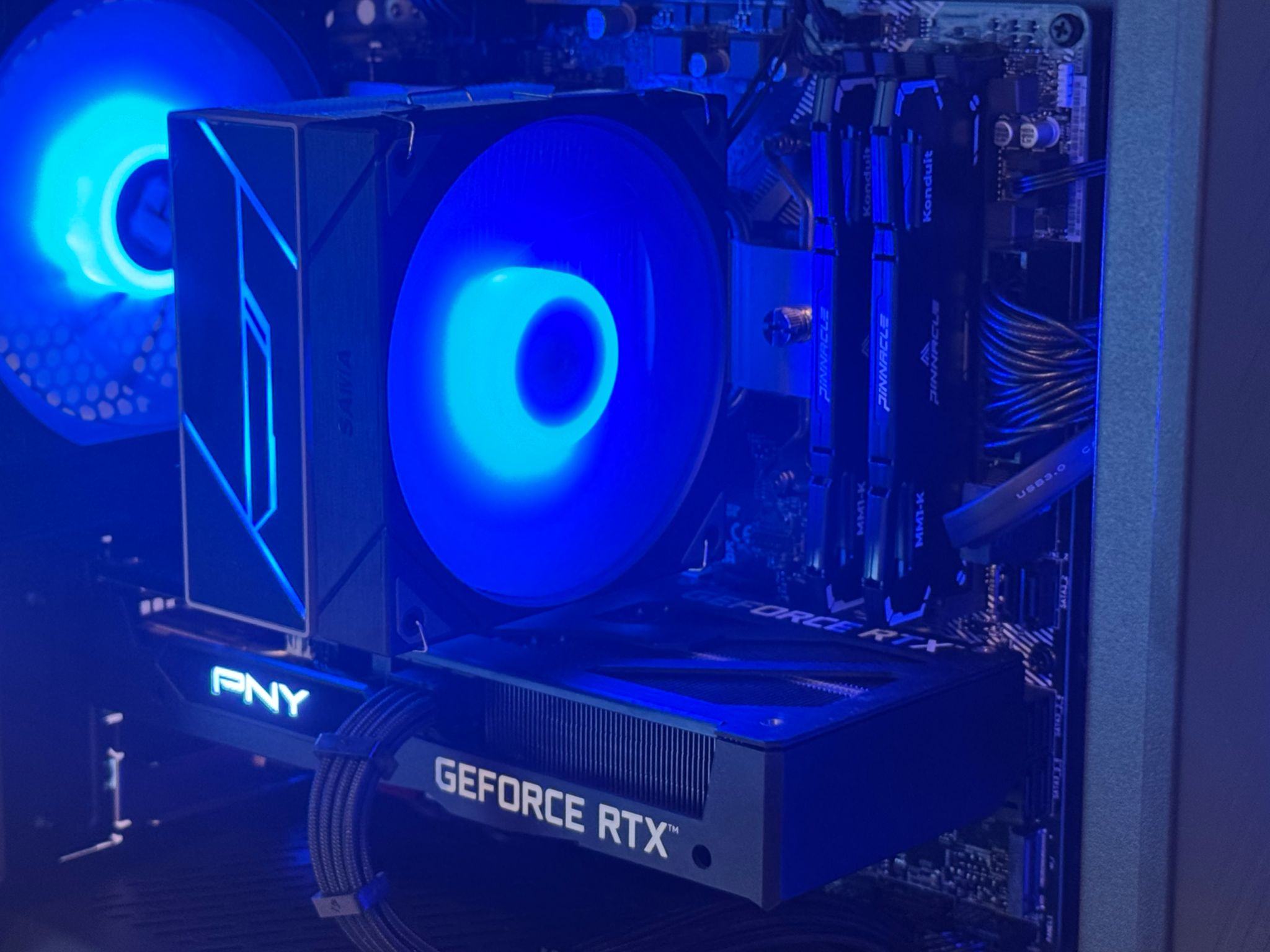 🕹️Value Gamer🕹️ Ryzen 7 3700X | RTX 3060ti 8GB | 32GB Ram 3000mhz | 1TB nVME SSD | Win11 Pro+Wifi