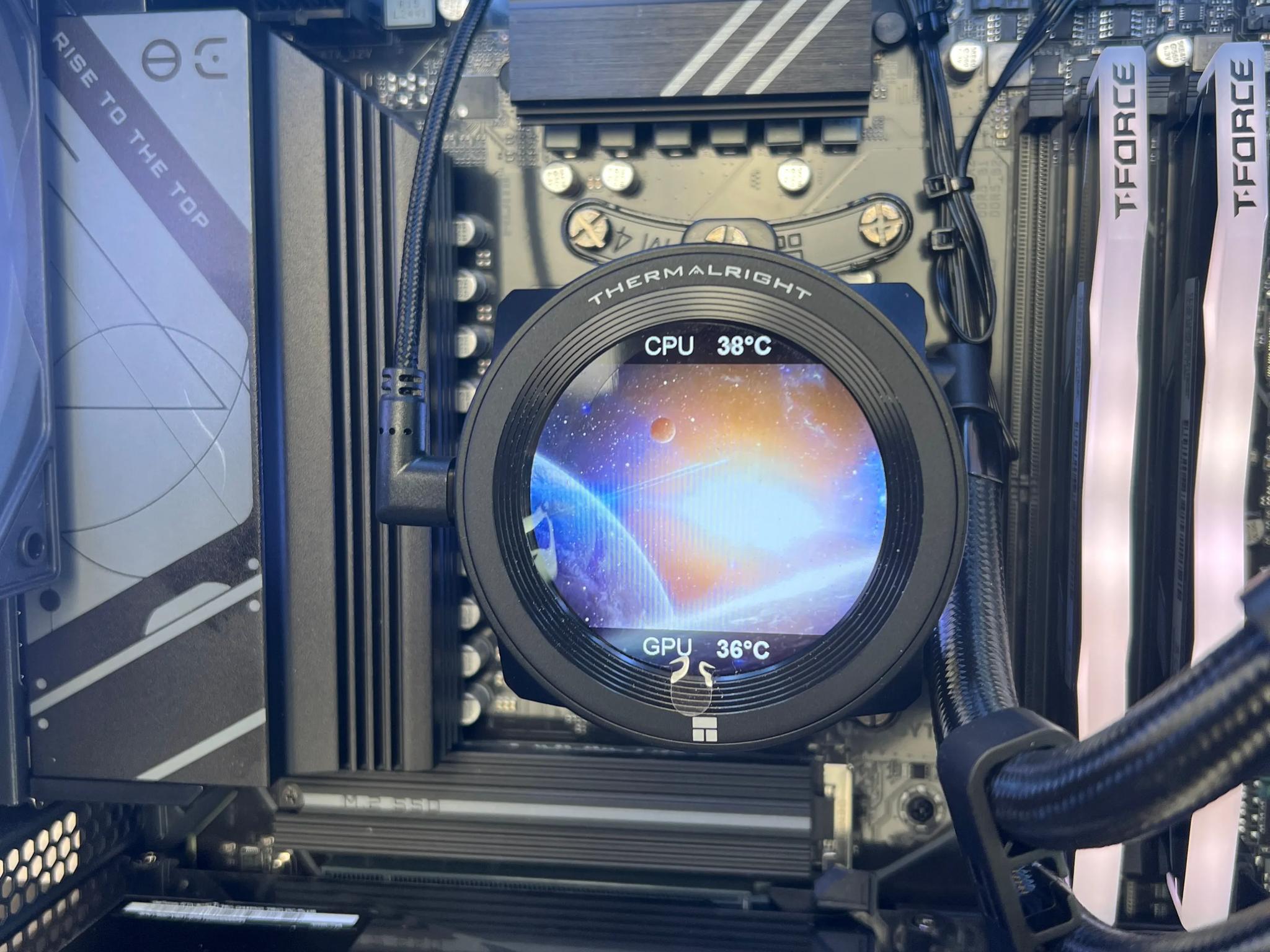 RTX 5070 TI  Ryzen 7800X3D 32GB DDR5 2TB M.2 Win 11 Pro