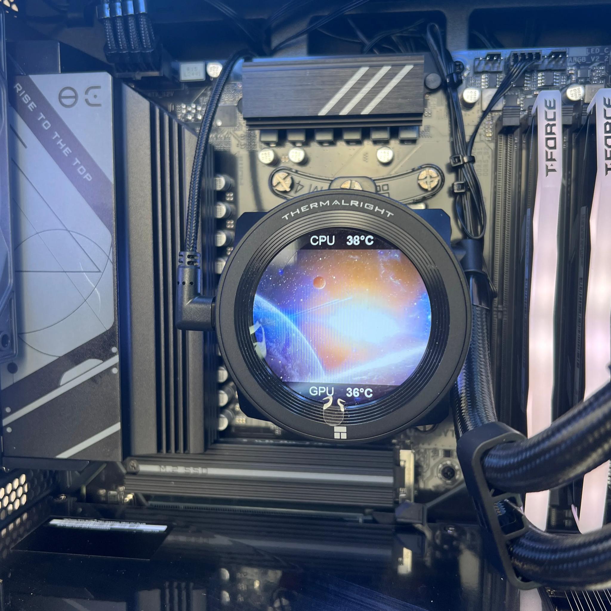 RTX 5070 TI  Ryzen 7800X3D 32GB DDR5 2TB M.2 Win 11 Pro