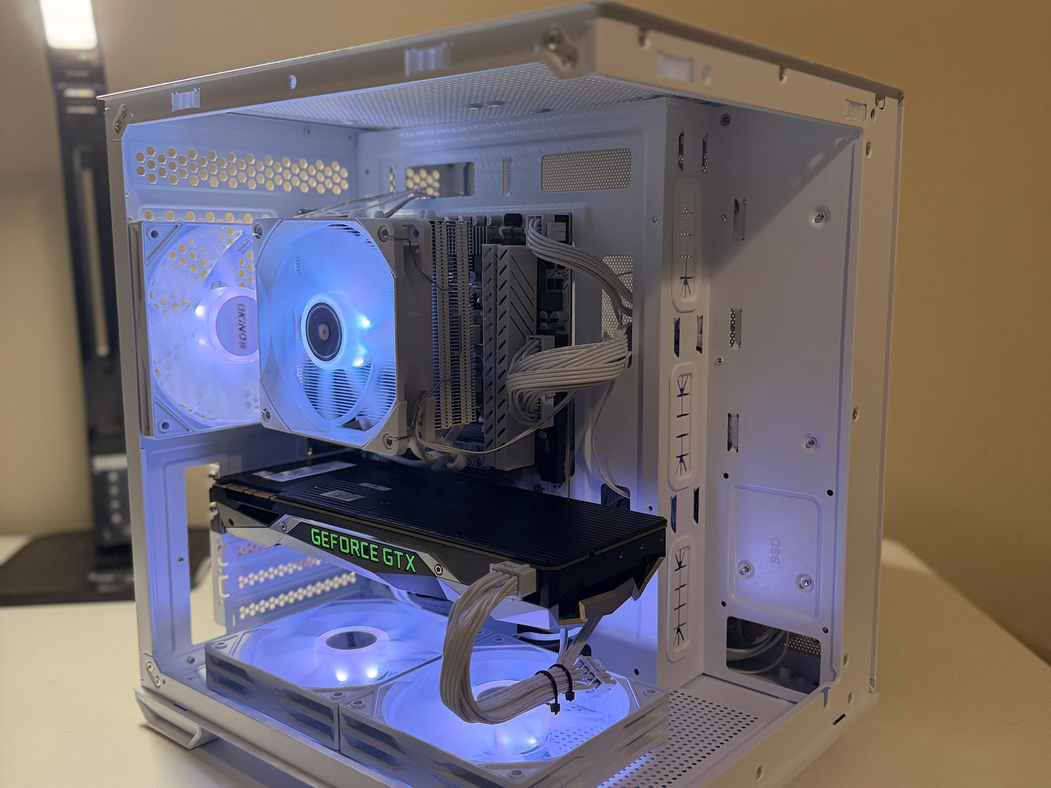Gtx 1080 | 32gb ram | custom gaming pc
