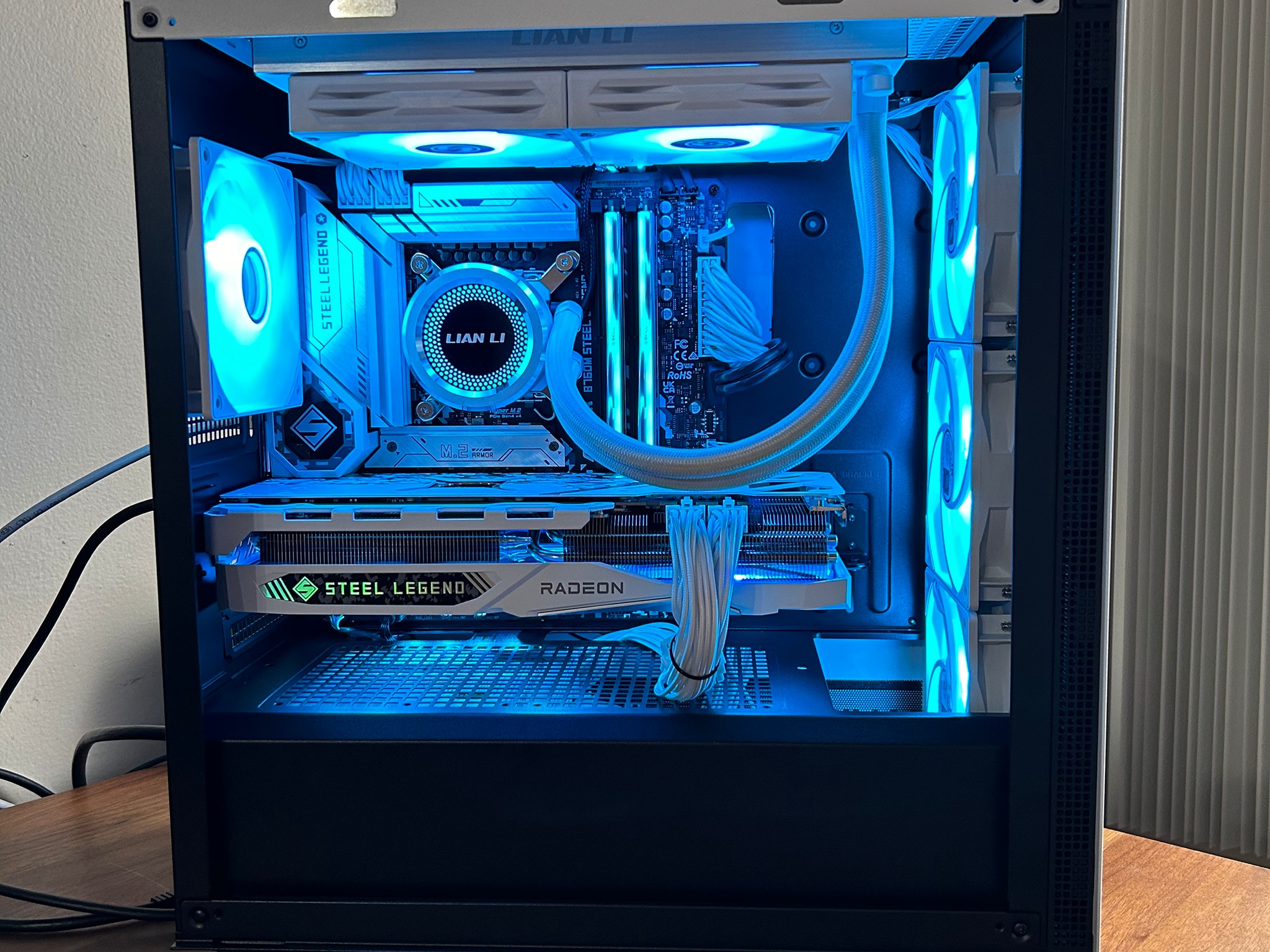 **WEEKEND SALE** RX 7800XT | Intel Core i7 12700KF | 32GB DDR5 | The Mini Legend XT