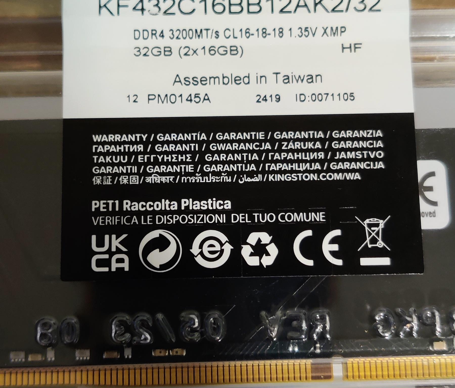 32GB DDR4 3200 Kingston FURY Beast RGB