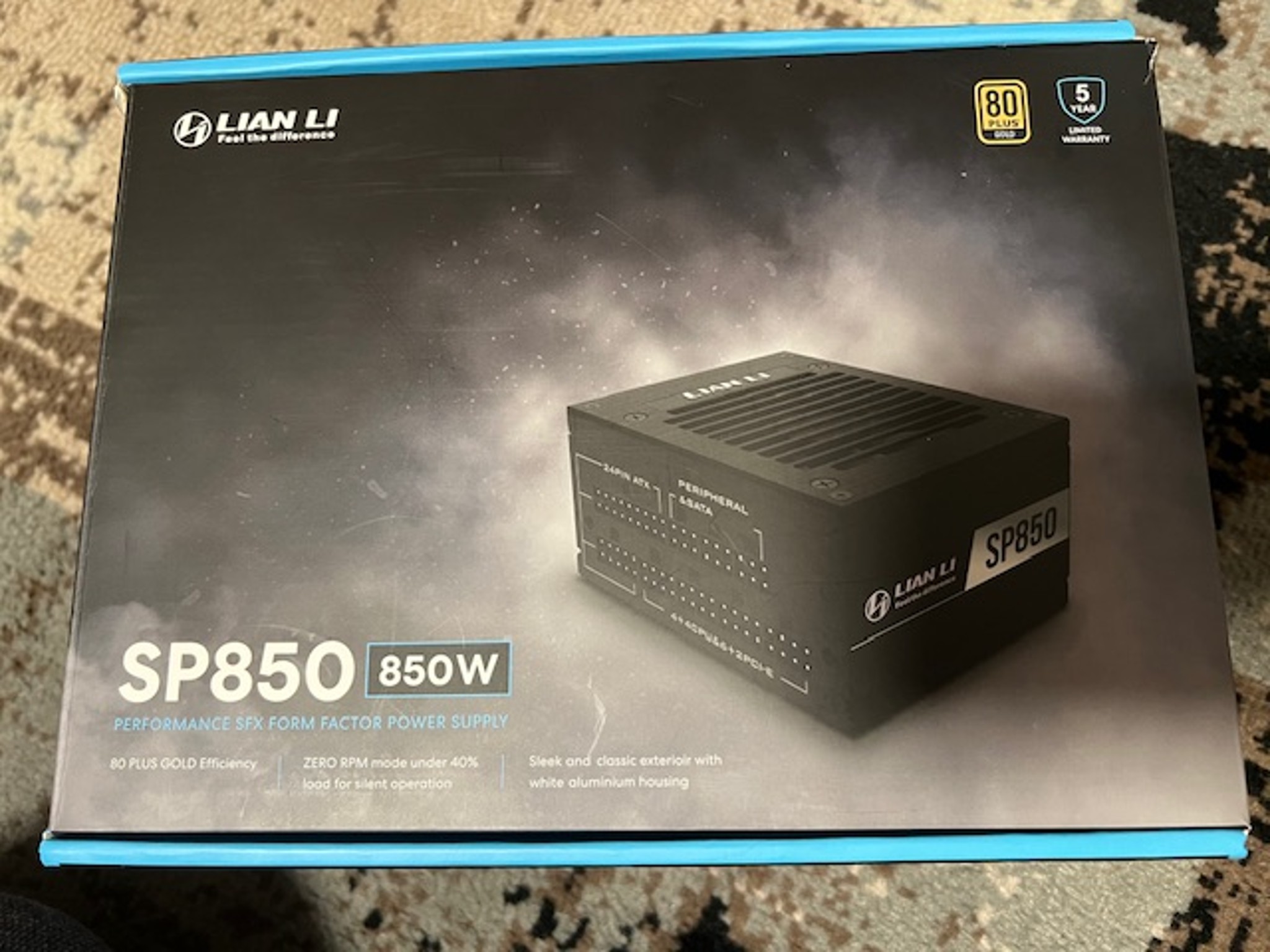 LIAN LI TU150 Aluminium Tempered glass Mini ITX Case Black + 850 Watt Lian Li SFX Power Supply Black