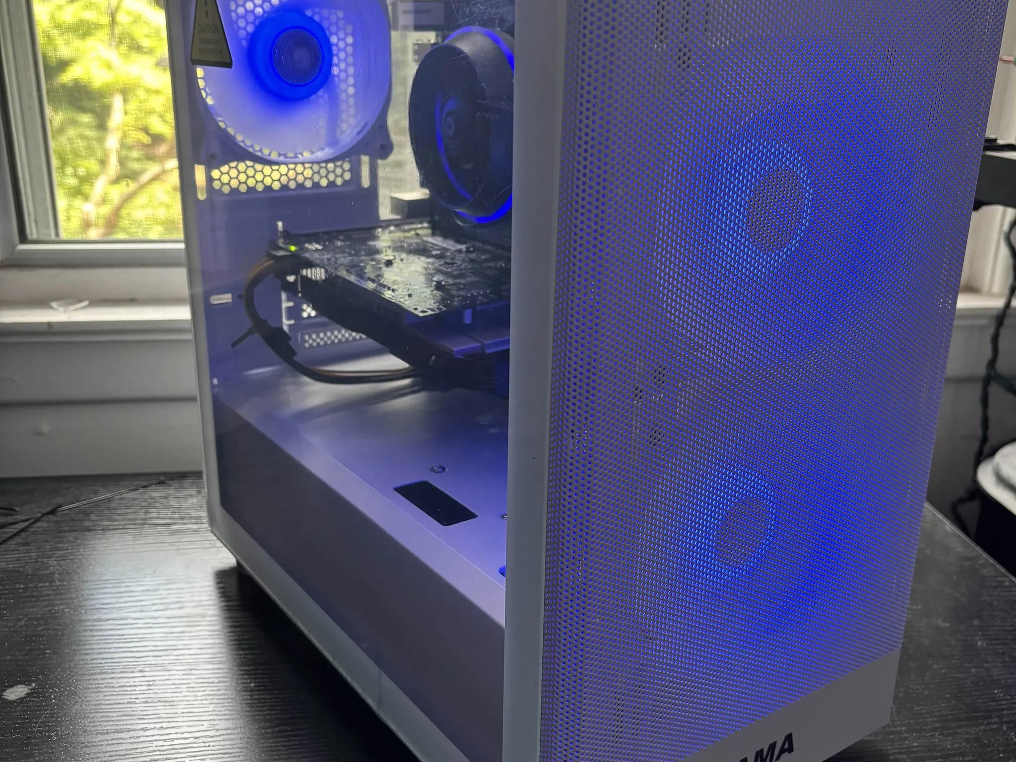 GAMING PC i5 8GB NVIDIA GTX 750 ti RGB Lighting RGB Fans Computer