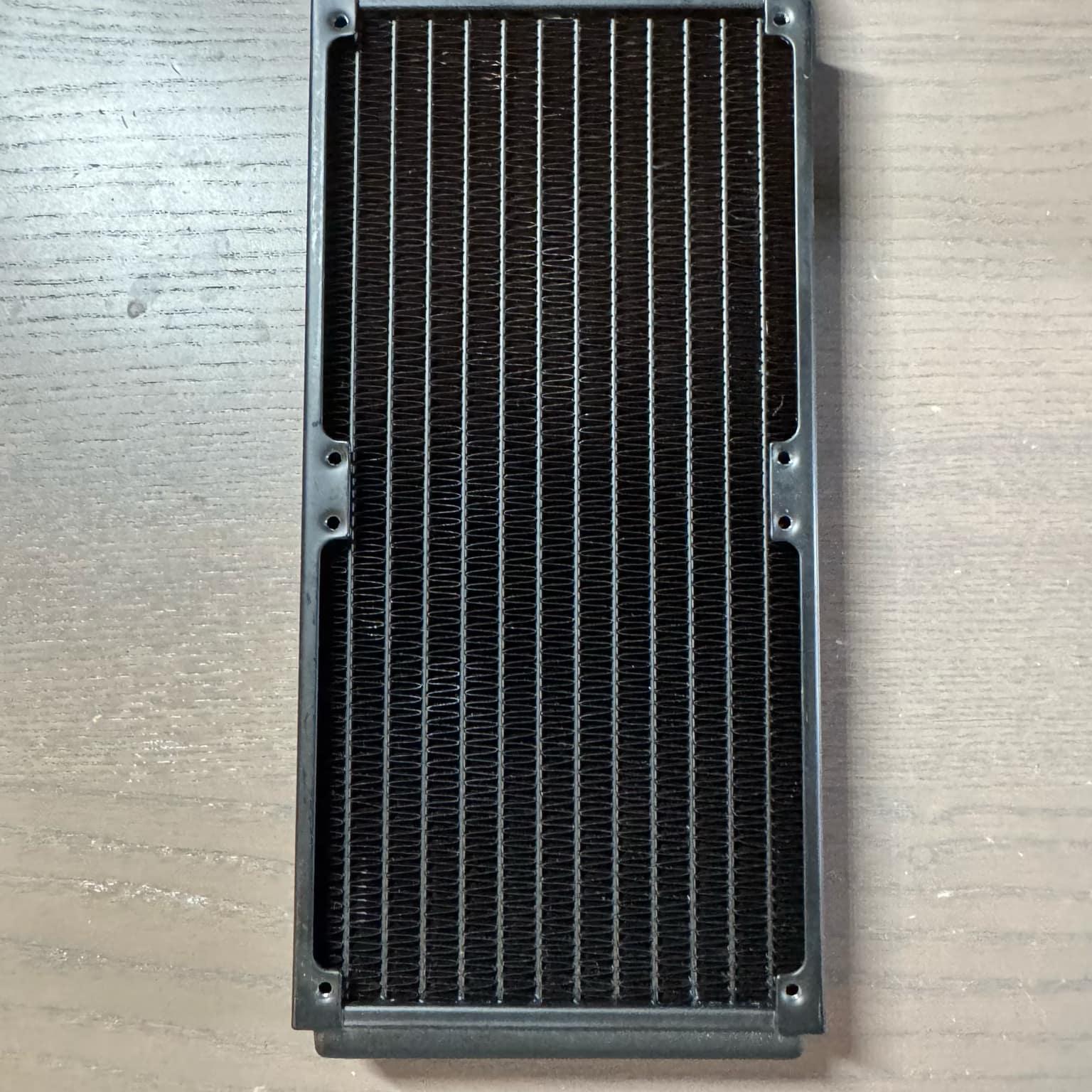 Thermaltake 240MM Water Cooling Radiator BRAND NEW OPEN BOX