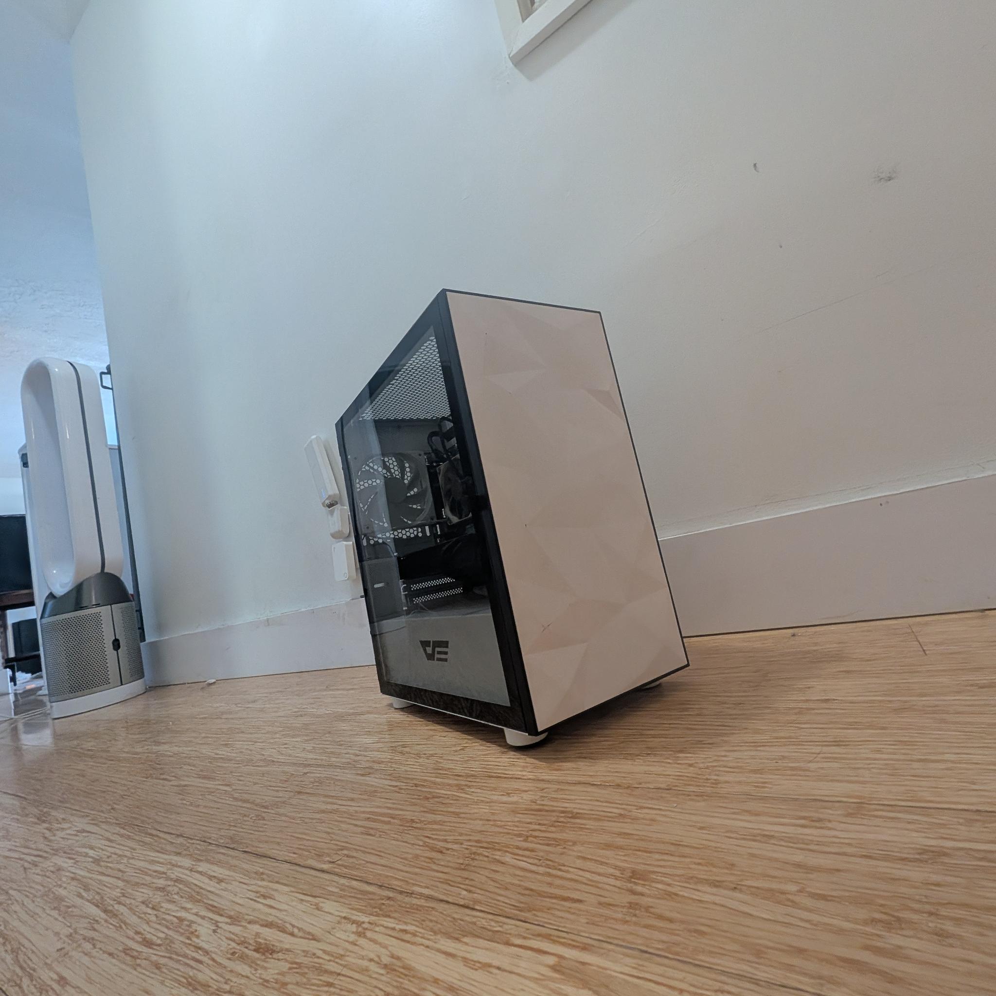 Custom White Gaming PC Build | I7 8700 | GTX 1070 | 16GB | 256GB |