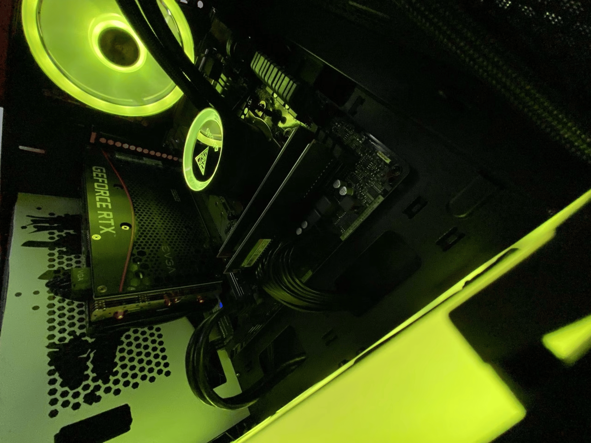 One PC|RTX 3060, Ryzen 3700x, 1tb SSD Gaming PC