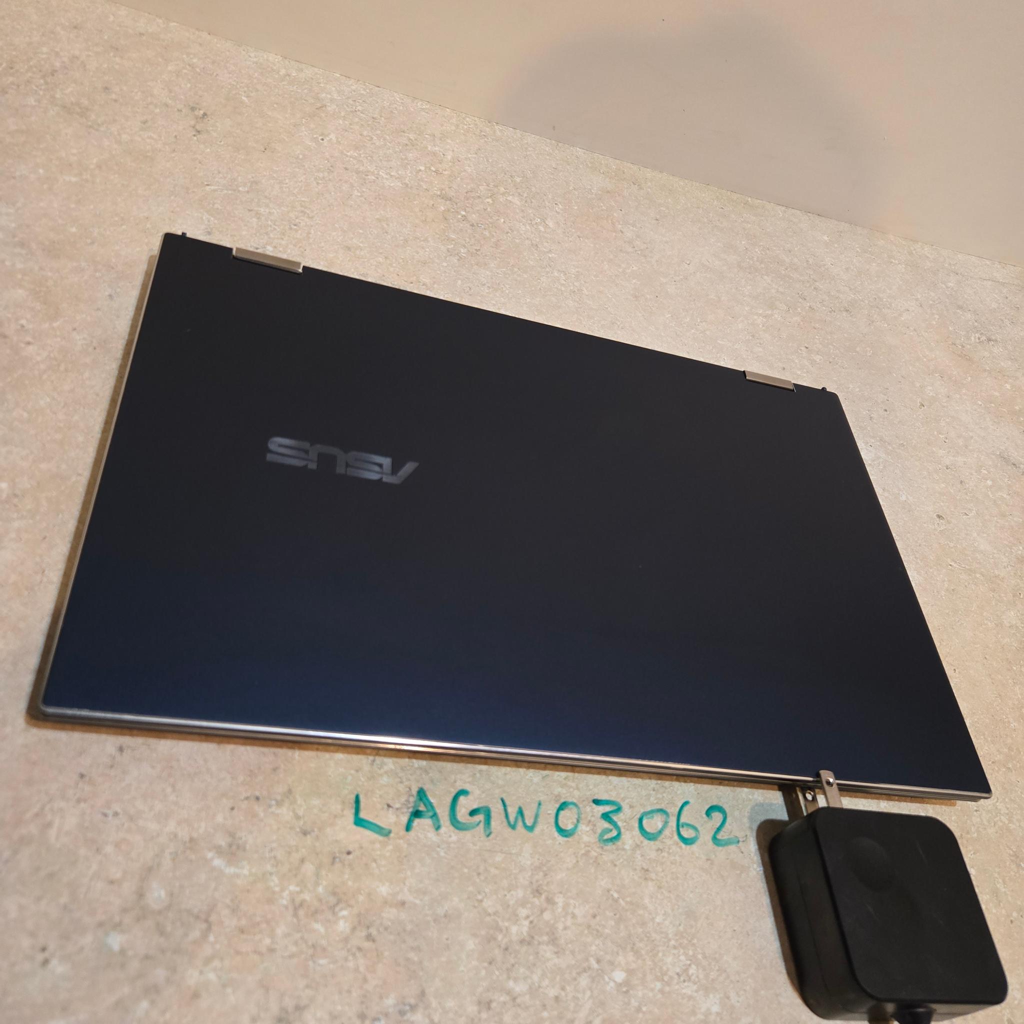 Asus Zenbook 15.4" Laptop - 512GB SSD - intel i7 - 16GB Ram - Model Q529Z