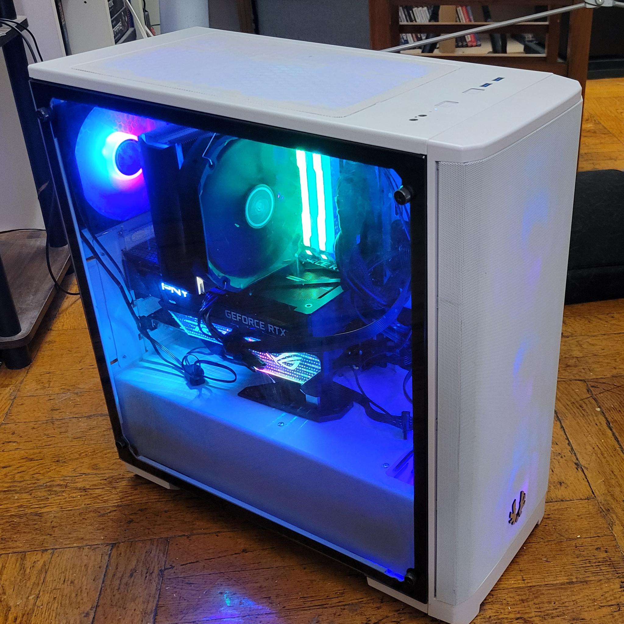 ASUS ROG Strix B550-E Gaming, AMD RYZEN 7 3700X 8-Core, PNY Geforce RTX 3060, 32GB RAM, 16TB storage