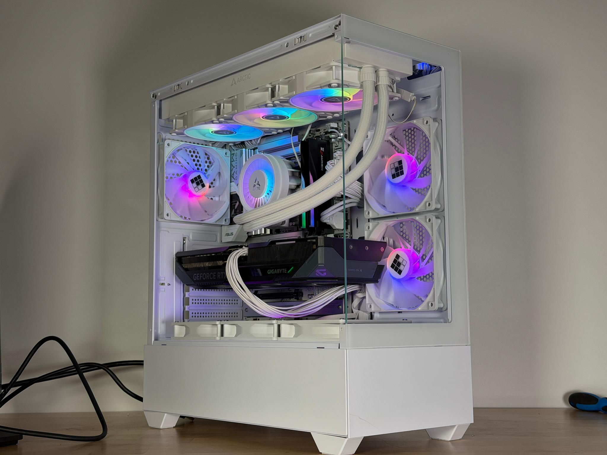RTX 5070 Intel Core Ultra 7 265kf Gaming PC