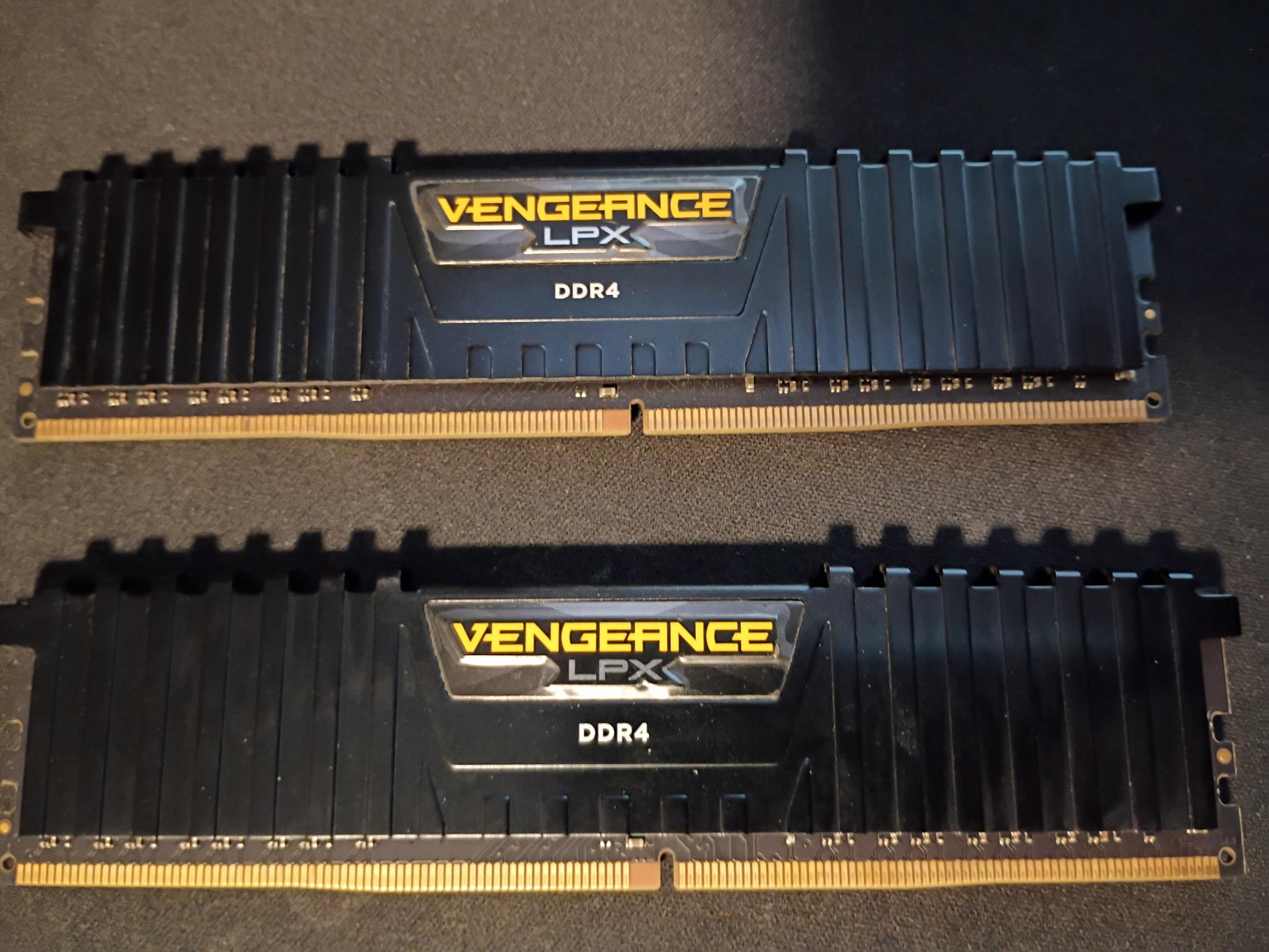 Corsair Vengeance LPX 16GB DDR4-3600 CL18 (2x8)