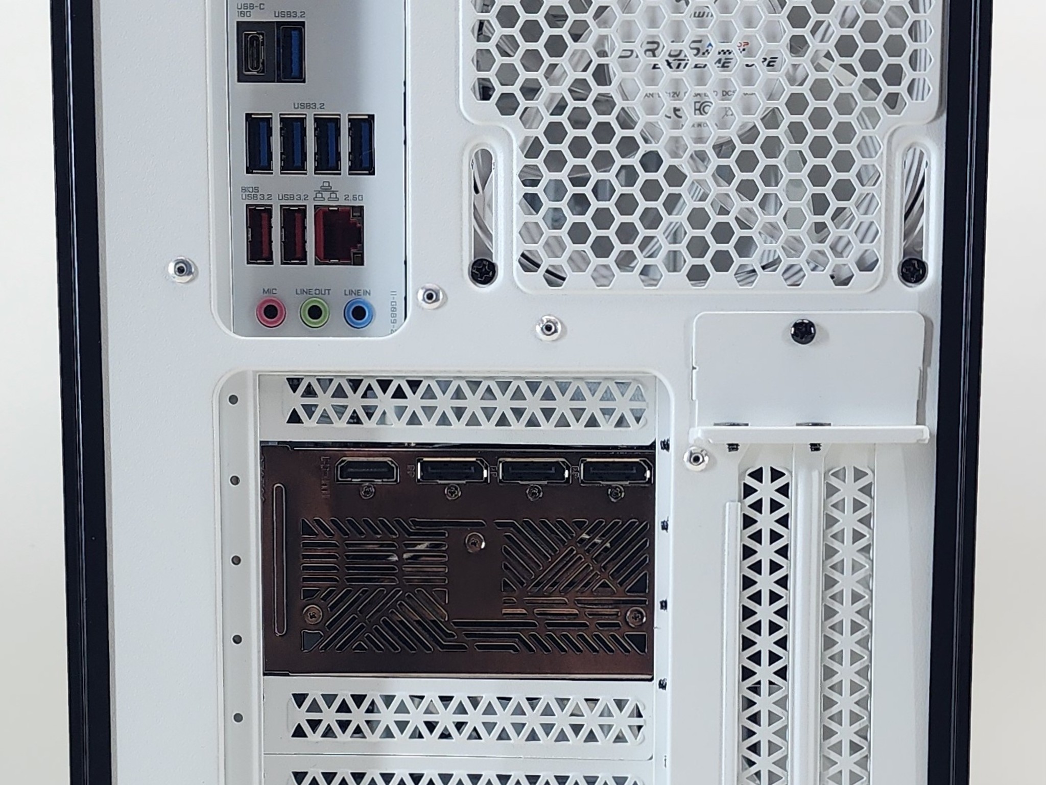 Gaming PC Ryzen 7 7800X3D 32GB RAM 2TB SSD RTX 5070 Ti 16GB Windows 11 Computer