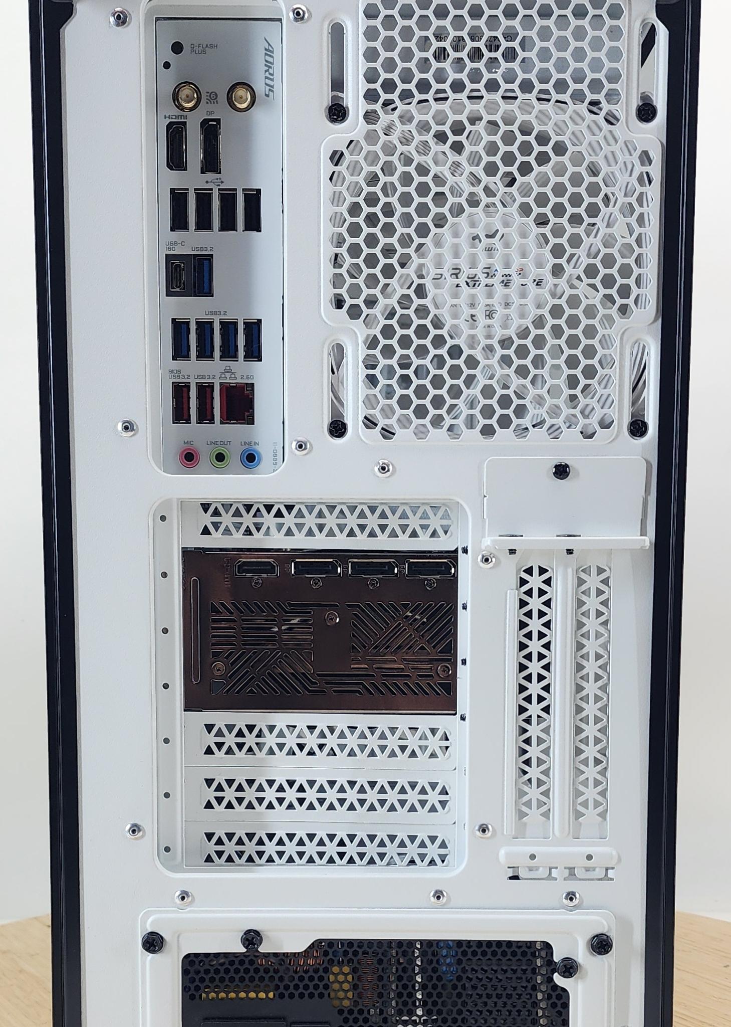 Gaming PC Ryzen 7 7800X3D 32GB RAM 2TB SSD RTX 5070 Ti 16GB Windows 11 Computer