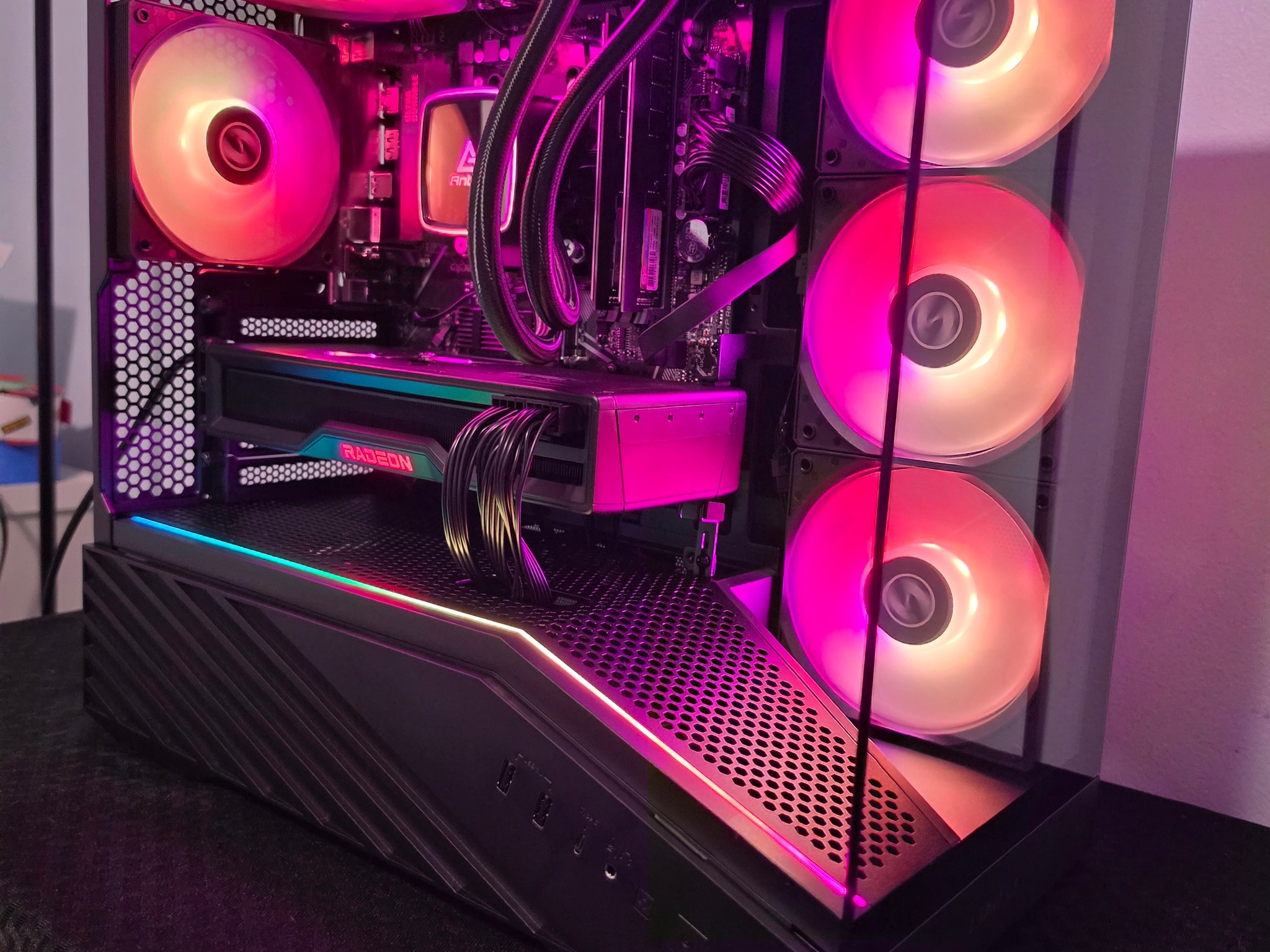 RX 6950XT-Ryzen 5 5600x3d-32GB DDR4 3200-1 TB NVME Gaming PC