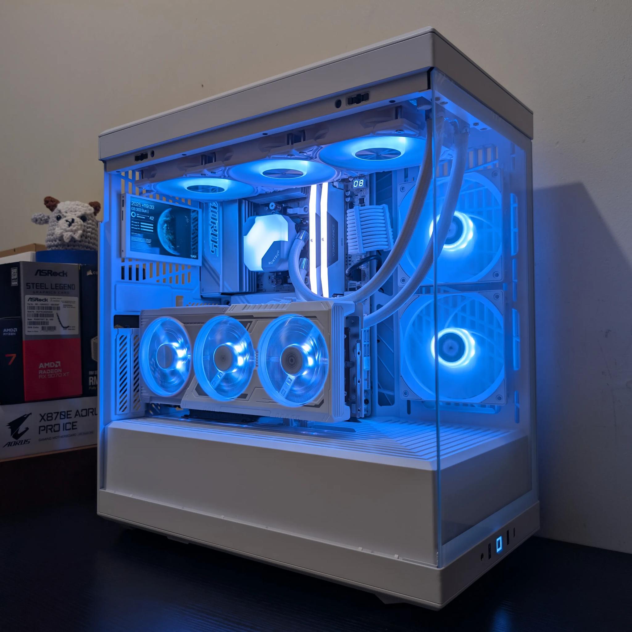 🐻‍❄️ 4K Gaming Beast | RX 9070XT | Ryzen 7 9700X | 2TB SSD | 32GB RAM | WiFi 6 & Bluetooth 🐻‍❄️