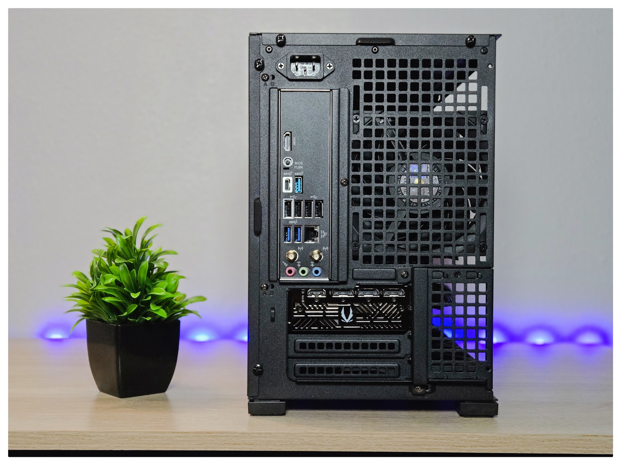Ryzen 5 7500X3D | RTX 5060 Ti 8GB | Blackout Gaming PC