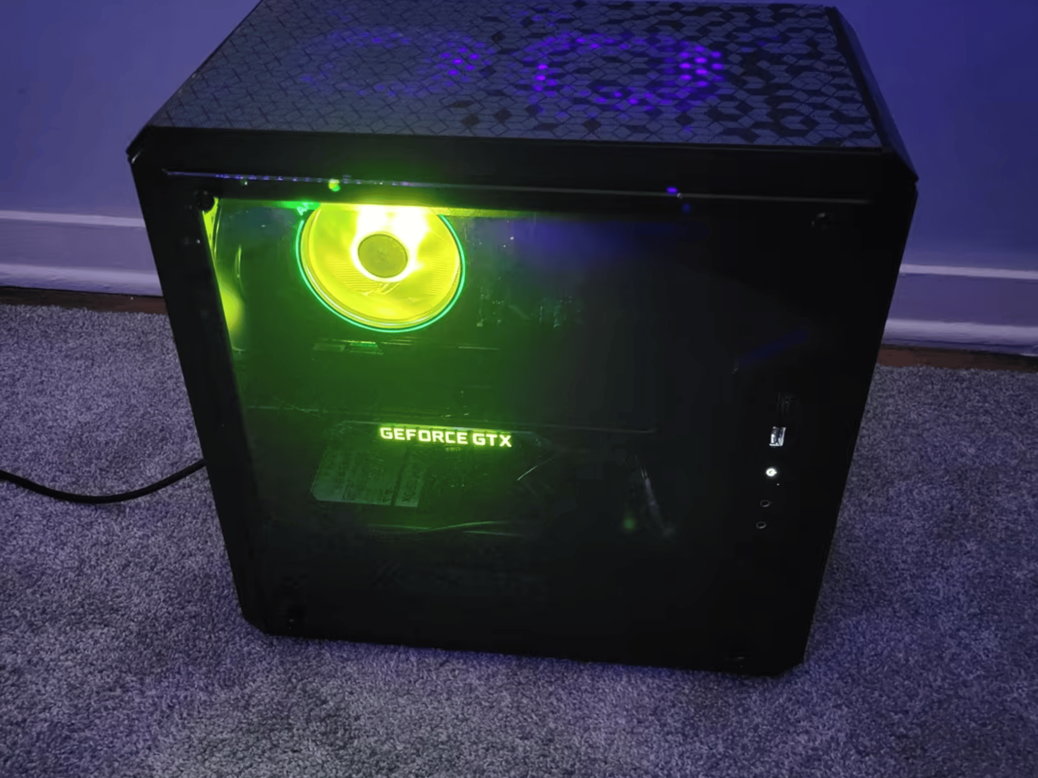 AMD Ryzen 5 3600x GTX 1080 Founders Compact Gaming PC! + Open box Razer Deathadder Mini