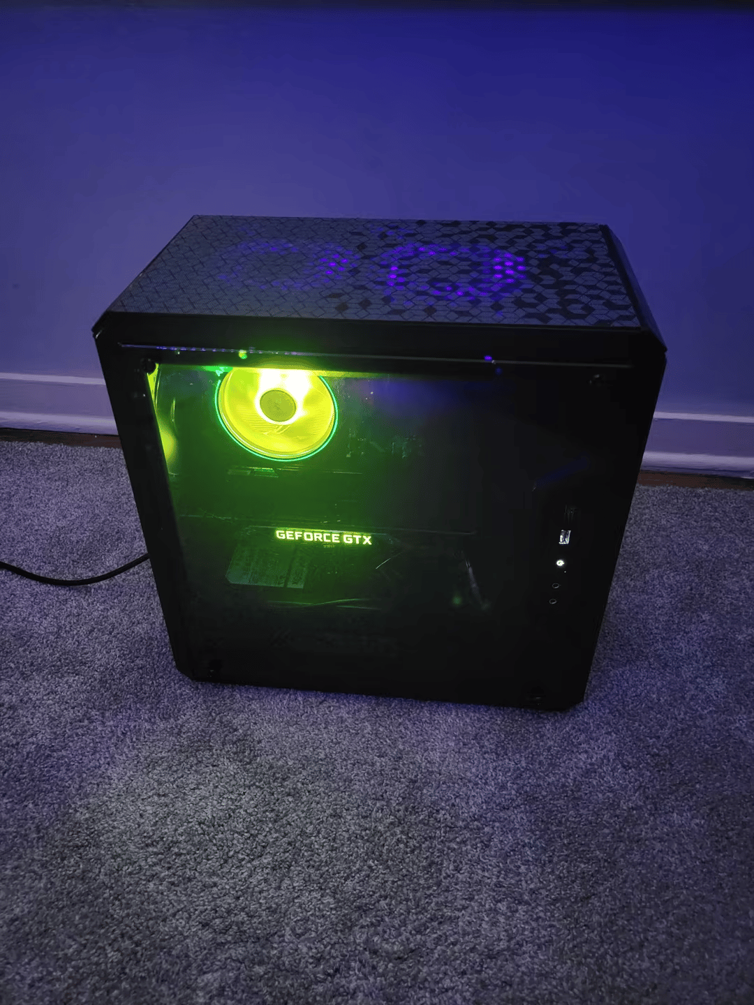 AMD Ryzen 5 3600x GTX 1080 Founders Compact Gaming PC! + Open box Razer Deathadder Mini