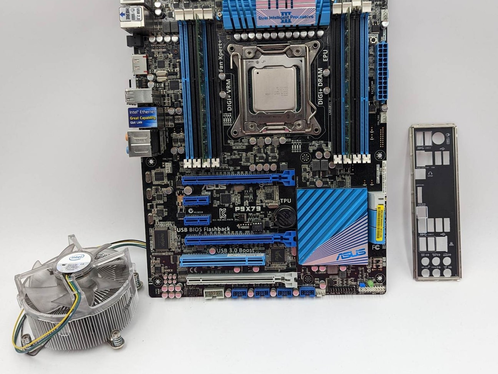 Asus P9X79-WS Motherboard Kit with i7-4930k and 16gb ram