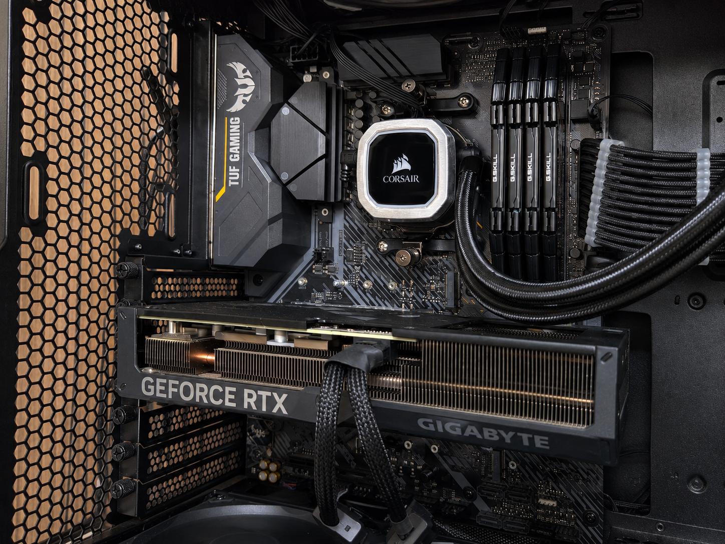 1440P | 4070 Super 12 GB | Ryzen7  5800X  | 32GB Ram | NVME | Win 11 | Liquid Cooled
